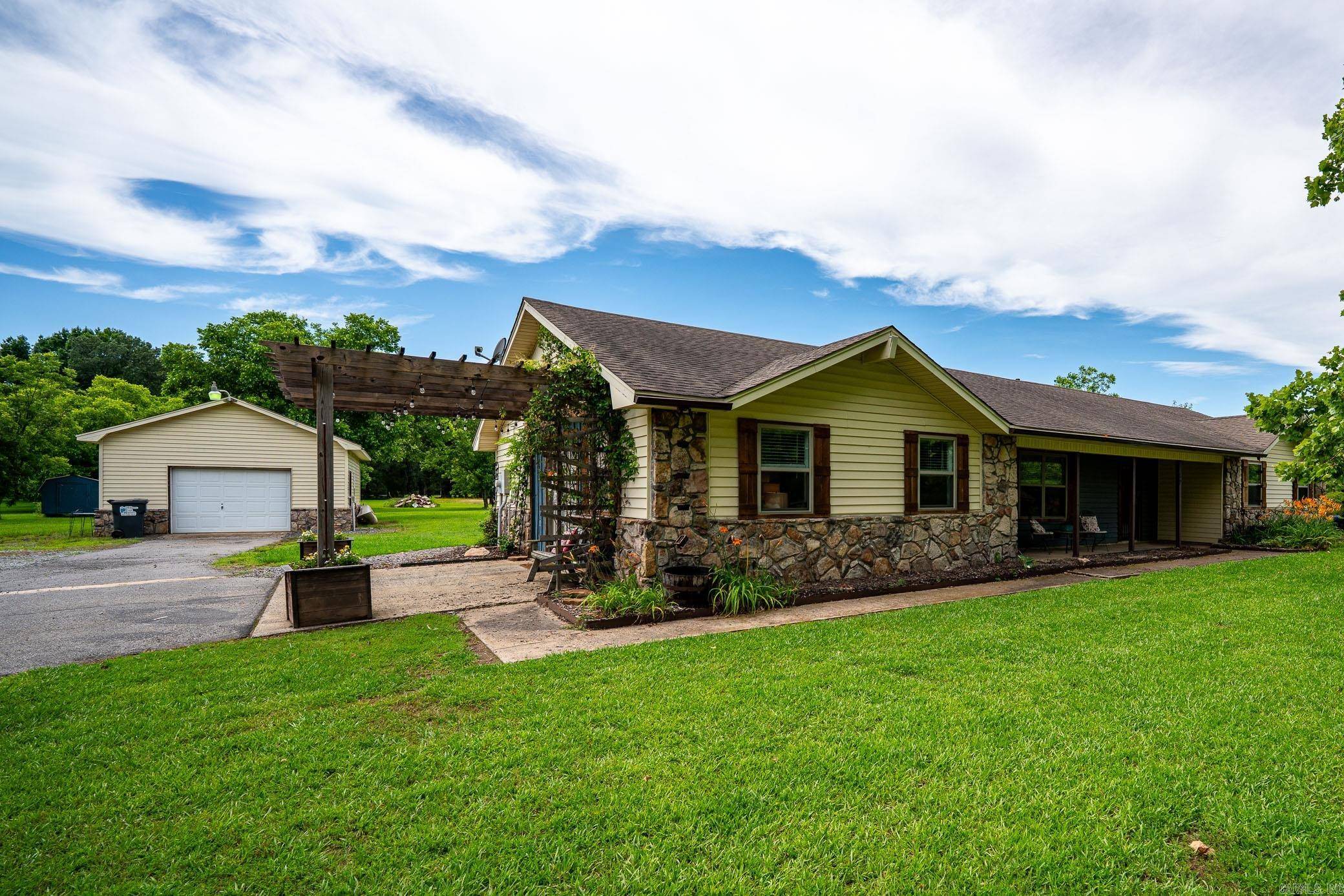 Greenbrier, AR 72058,12 Wilcox Acres