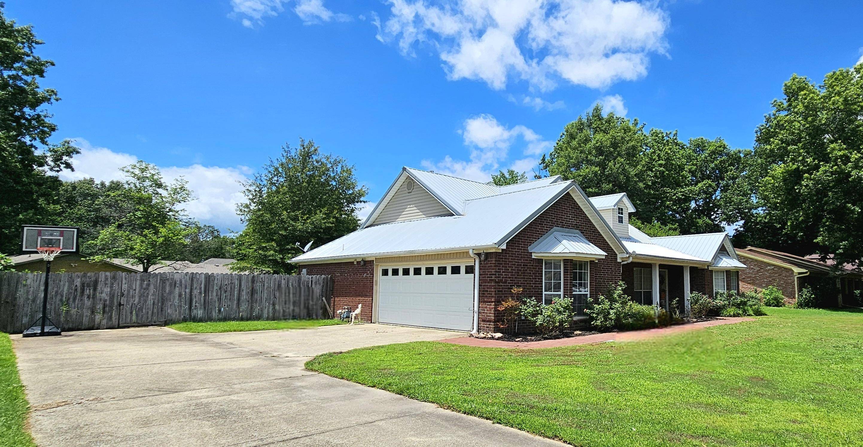 Walnut Ridge, AR 72476,Address not disclosed