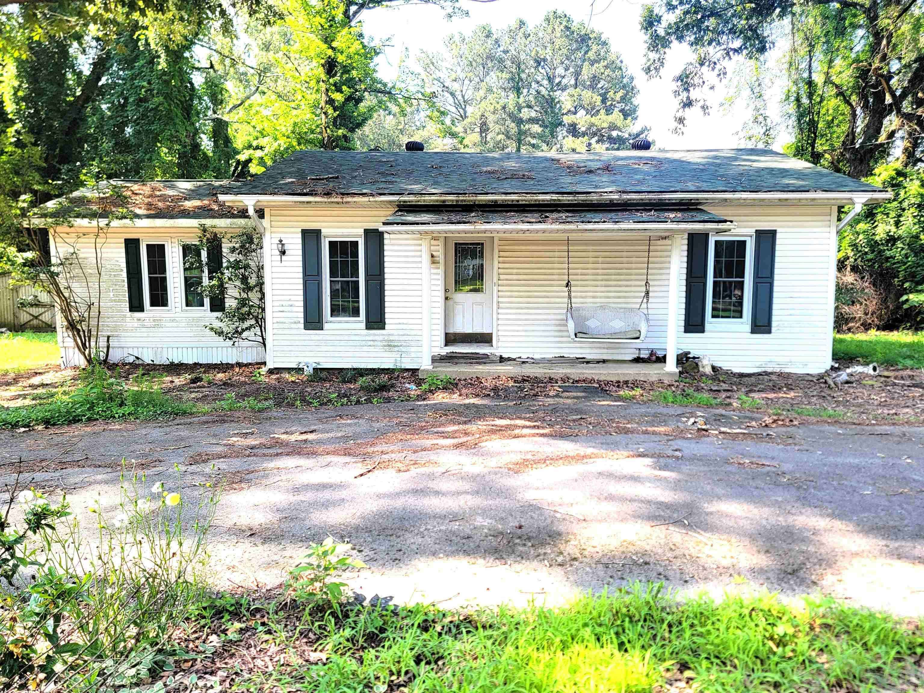 White Hall, AR 71602-9999,516 White Hall