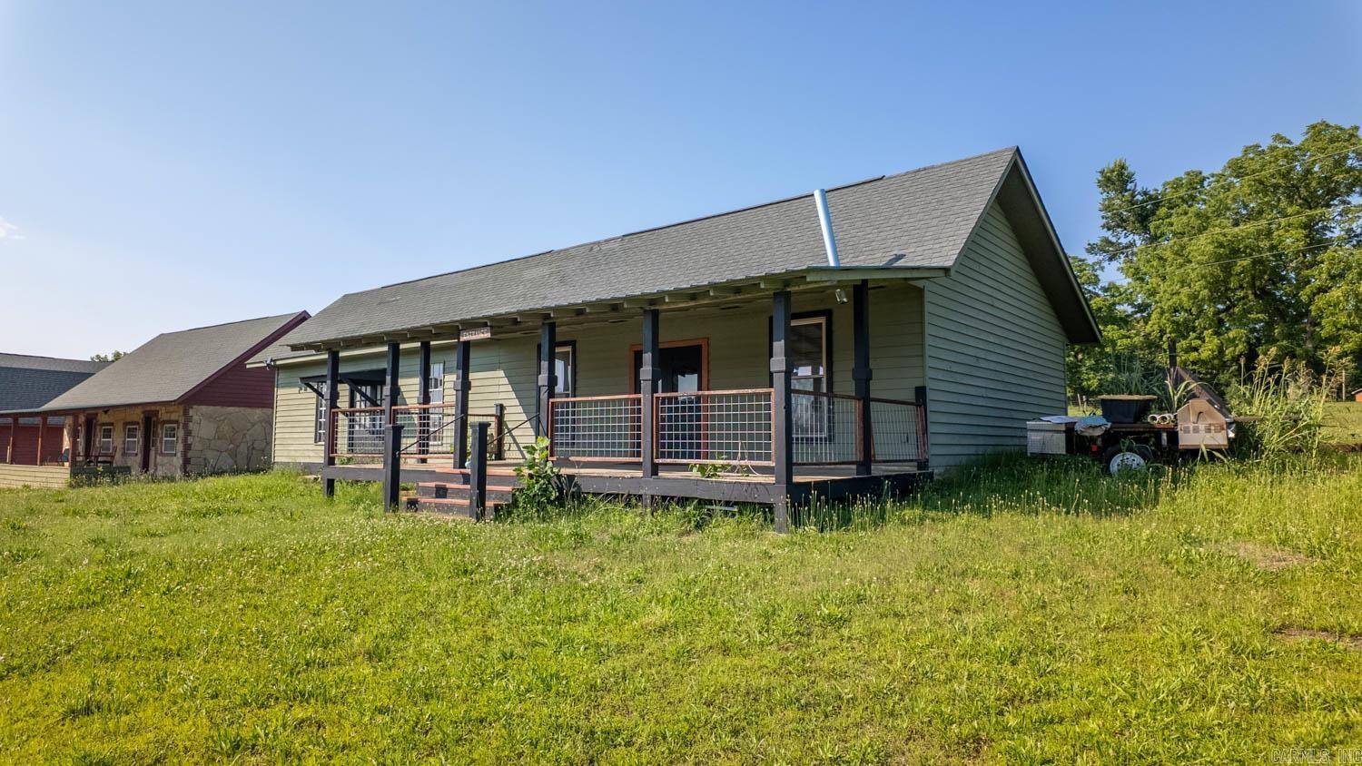 Hardy, AR 72542,2516 US Highway 630