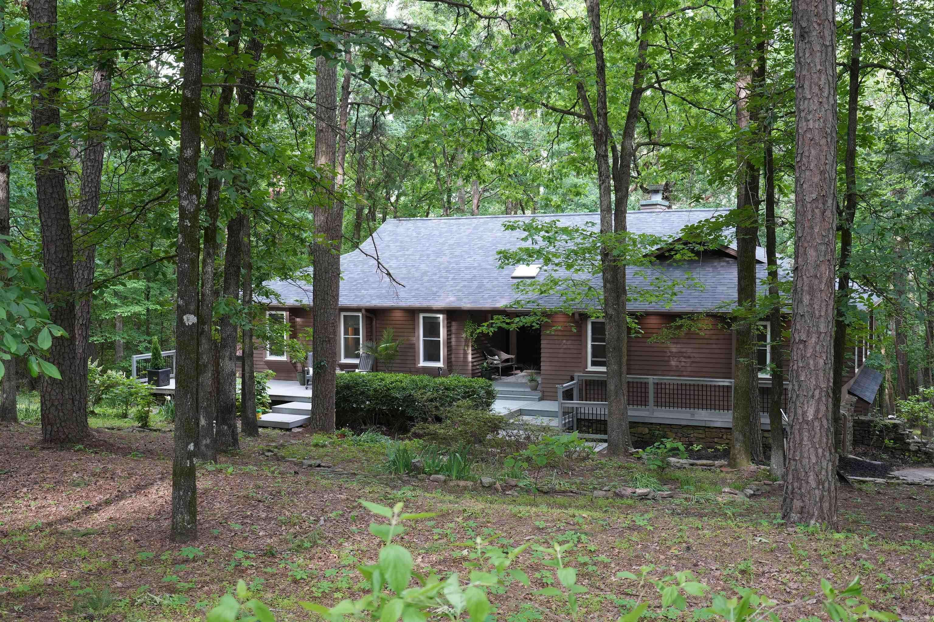 Russellville, AR 72802,110 Evergreen Estates Drive
