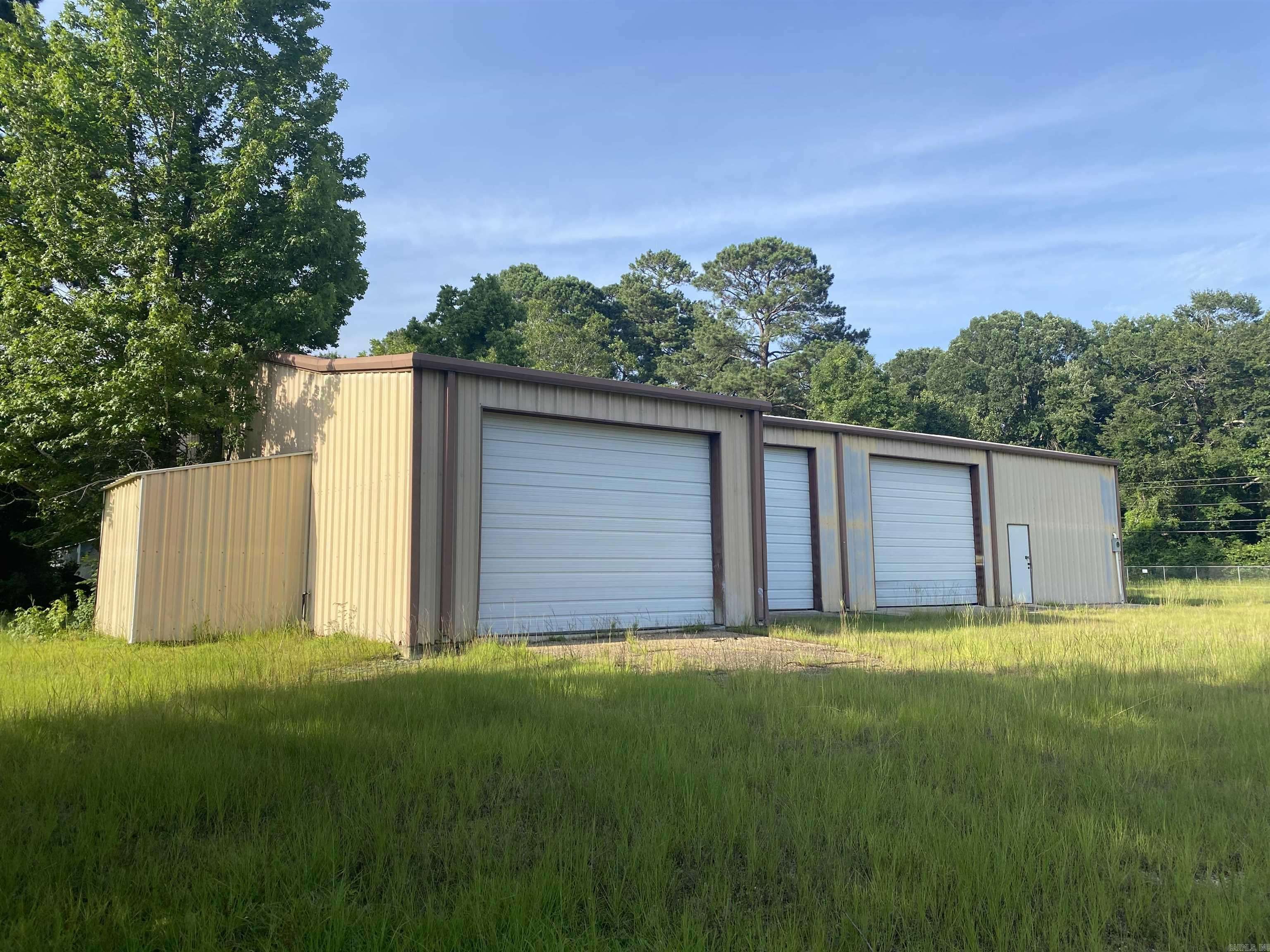 Crossett, AR 71635,403 Hancock Rd