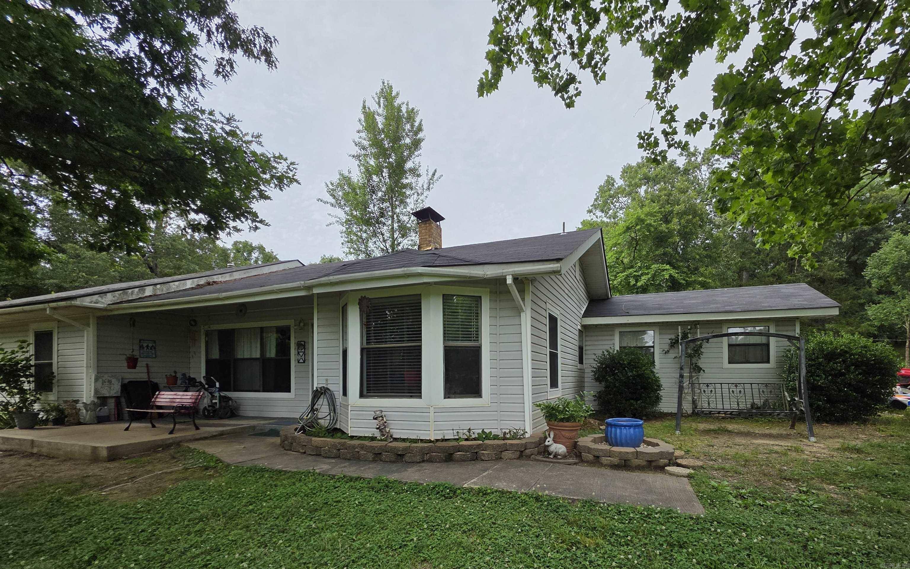 Hatfield, AR 71945,487 Polk Road 34