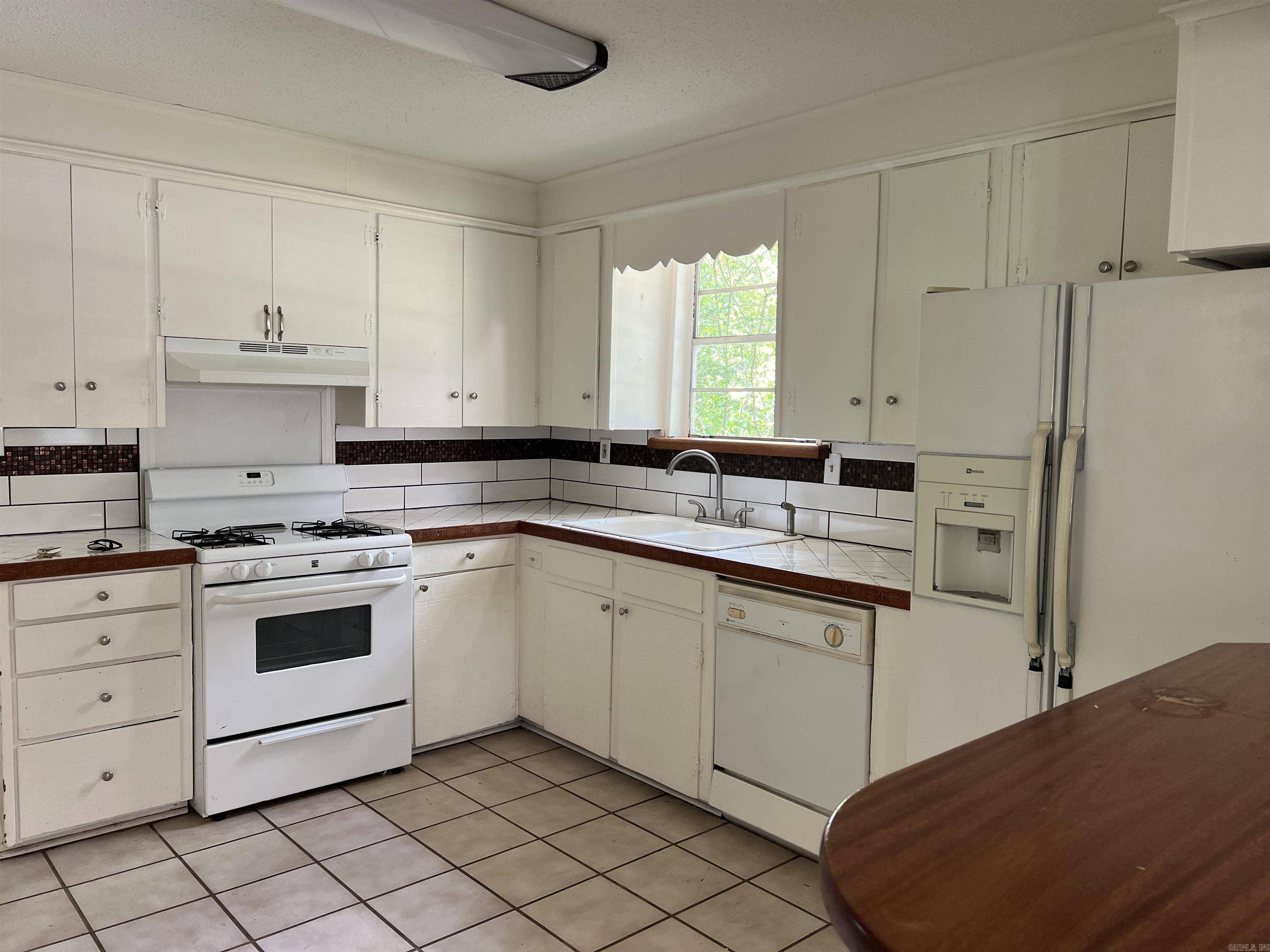 Little Rock, AR 72223,19024 Kanis Road
