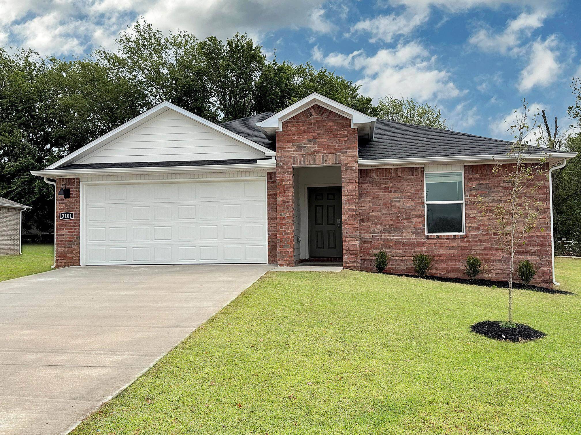 North Little Rock, AR 72113,6812 Cypress Trail
