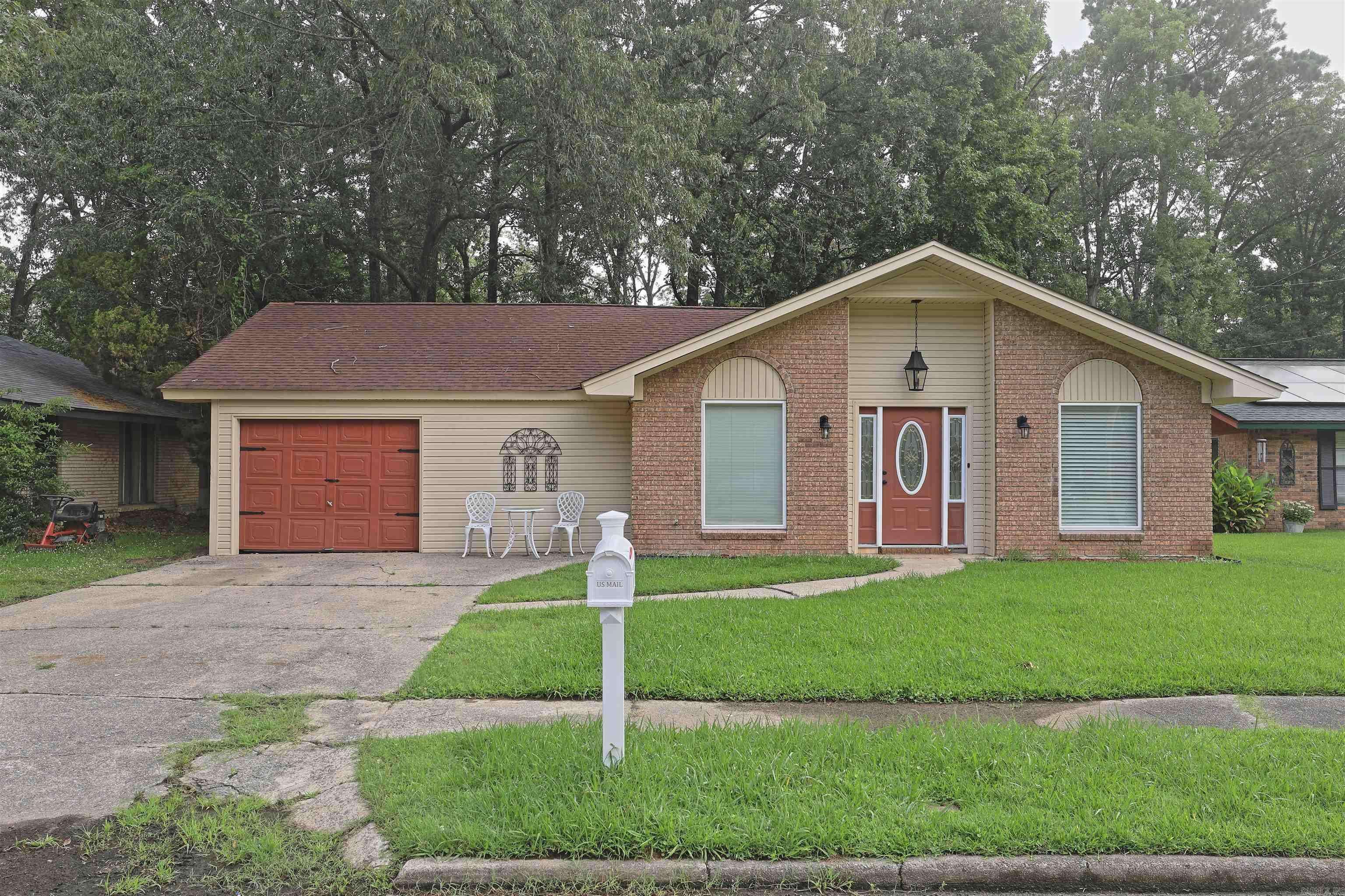 White Hall, AR 71602,6905 White Oak Cove