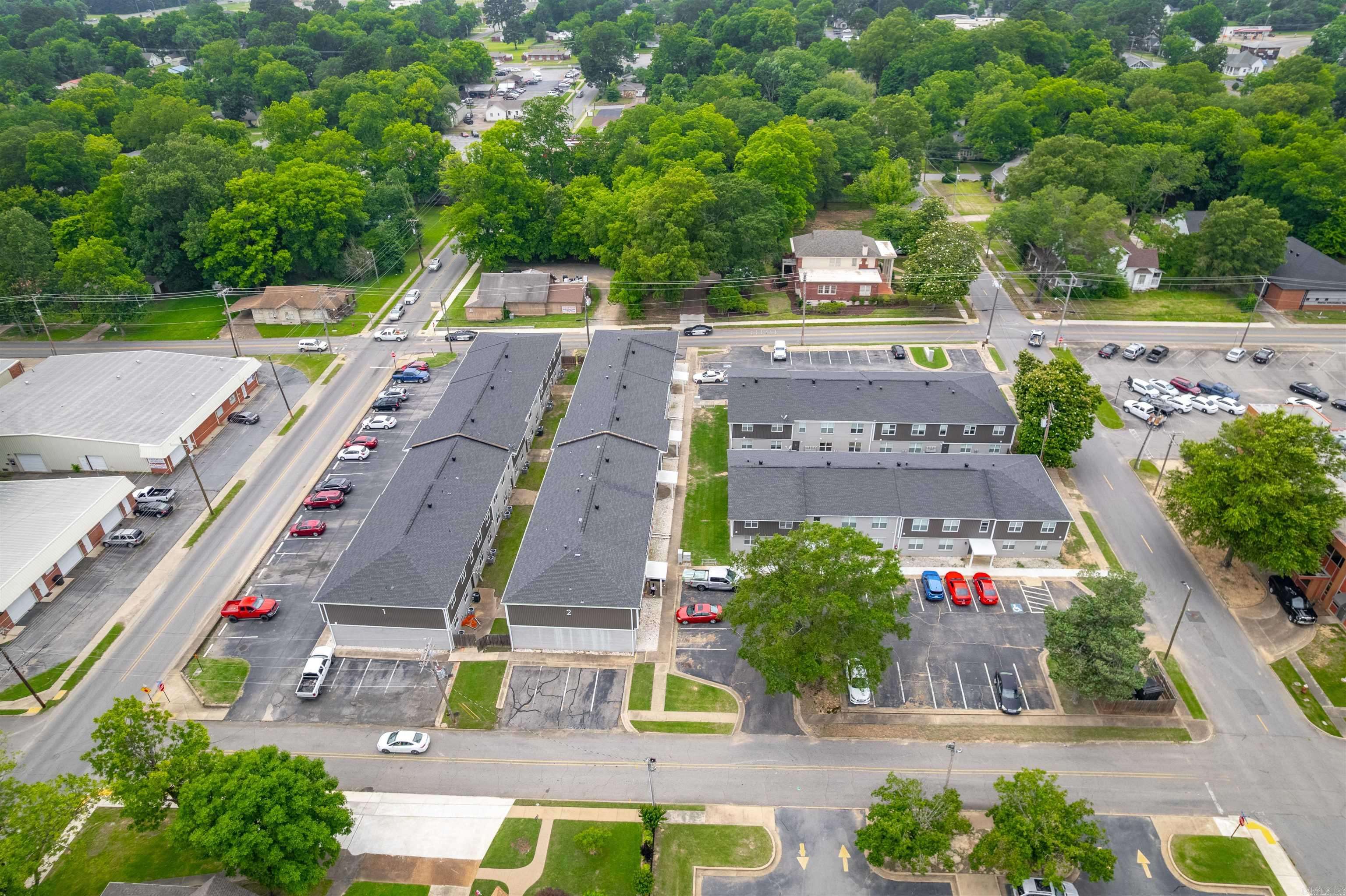Searcy, AR 72143,300 W Pleasure Avenue