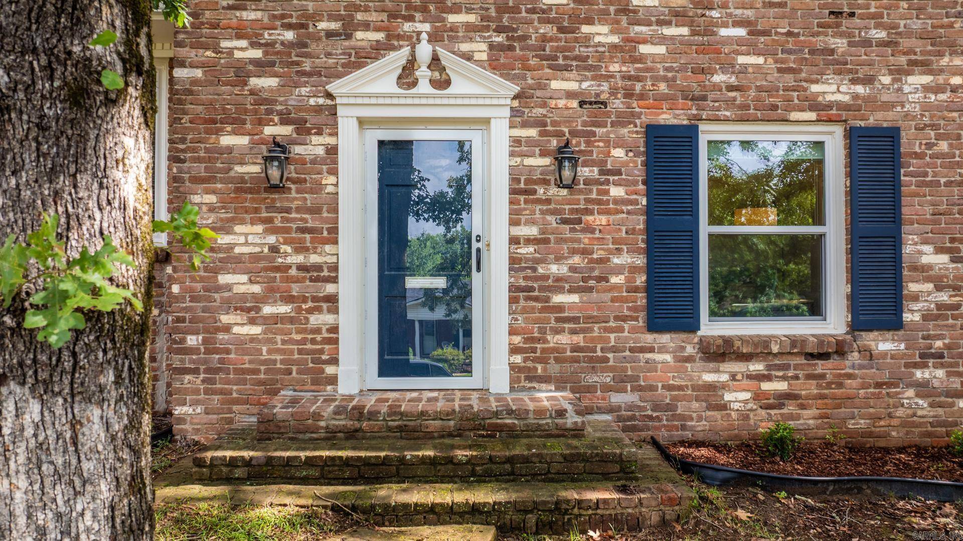 Little Rock, AR 72205,7002 Amherst Drive