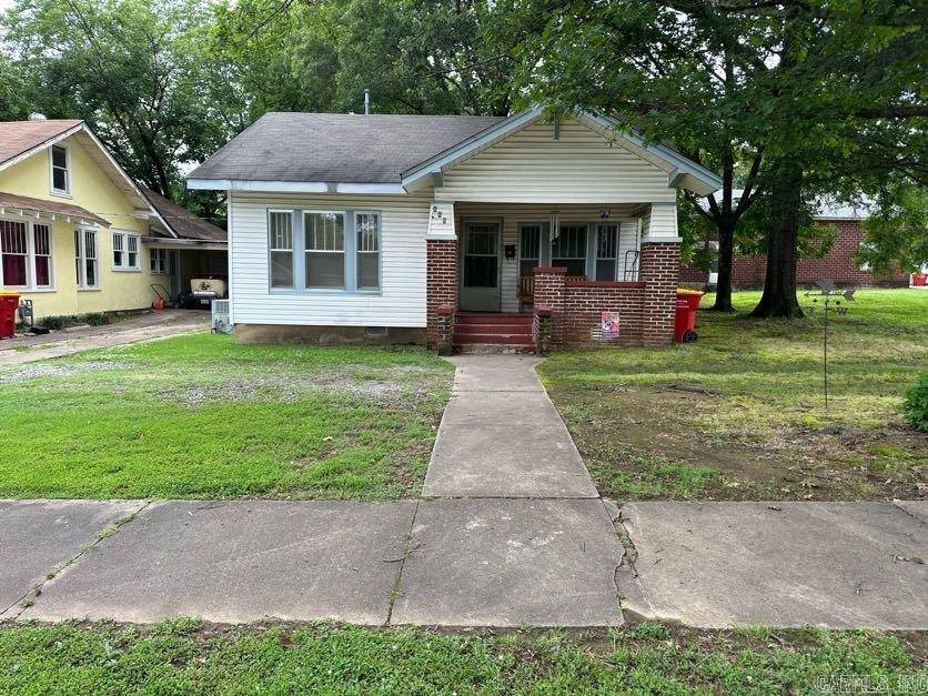 Morrilton, AR 72110,609 N Morrill Street