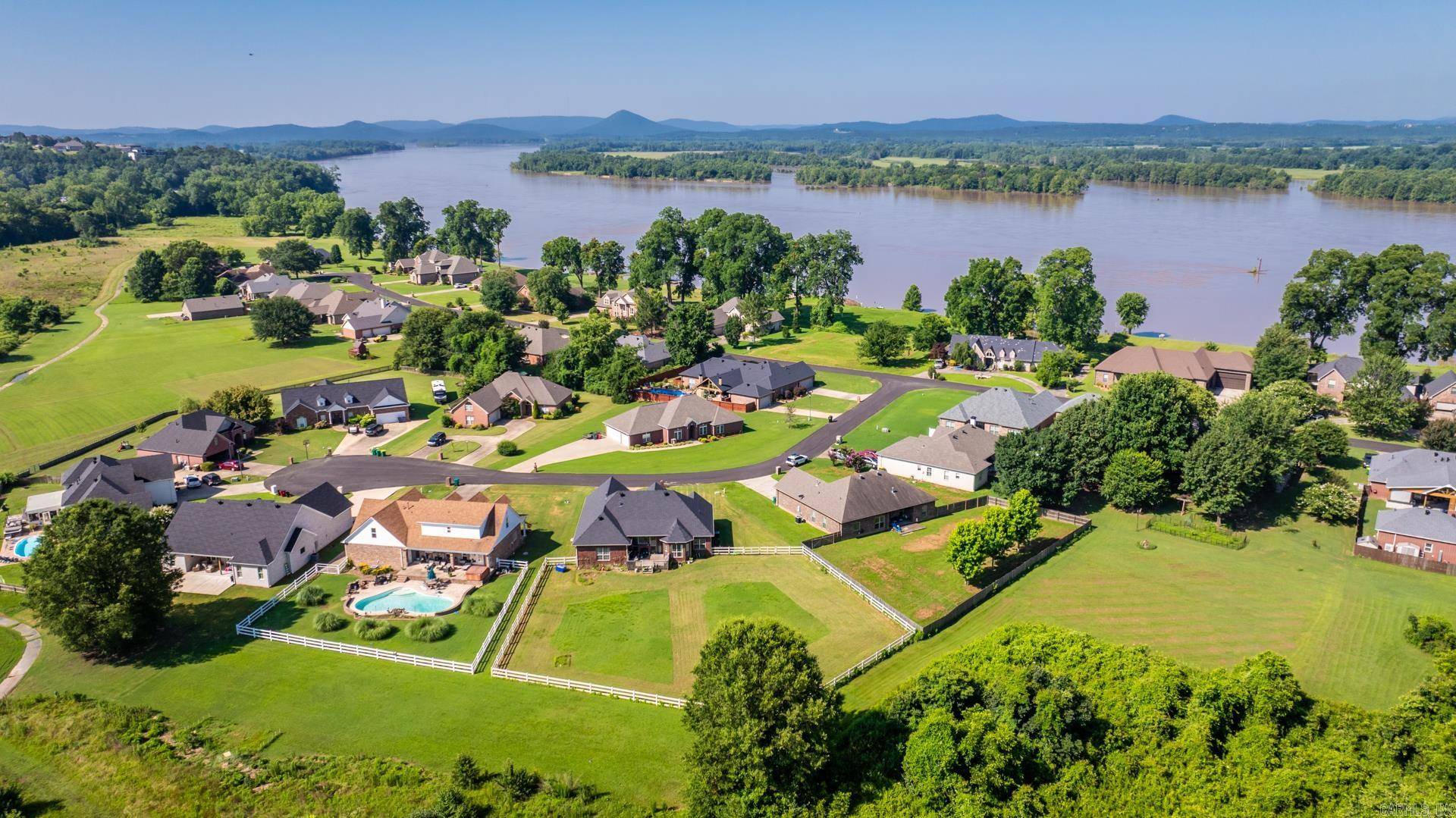 Mayflower, AR 72106,7 River Circle