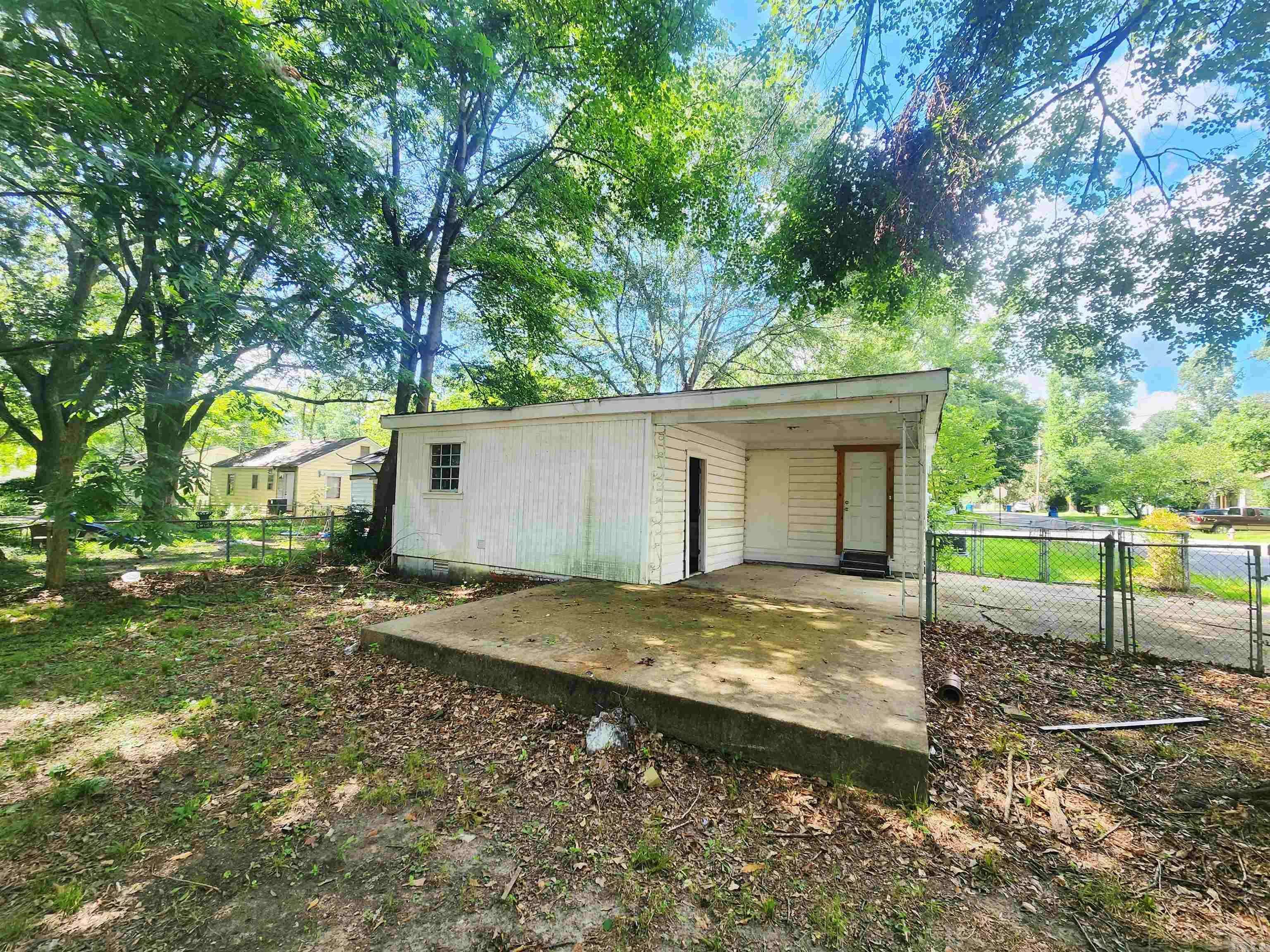Malvern, AR 72104,1327 E Sullenberger Avenue