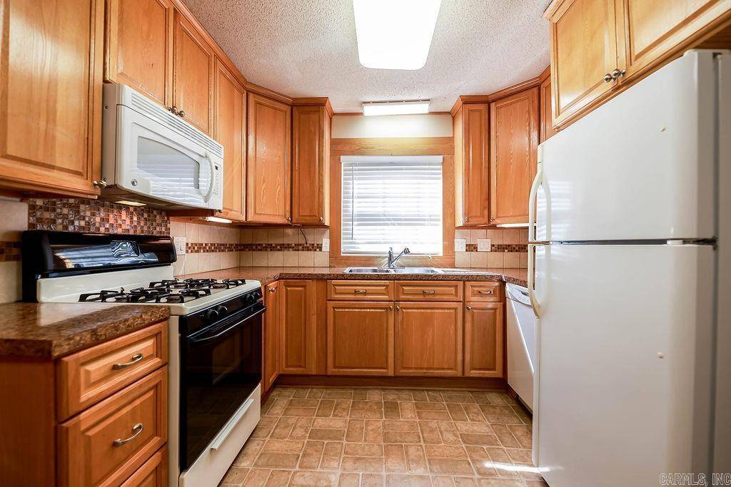 El Dorado, AR 71730,411 Robin Rd