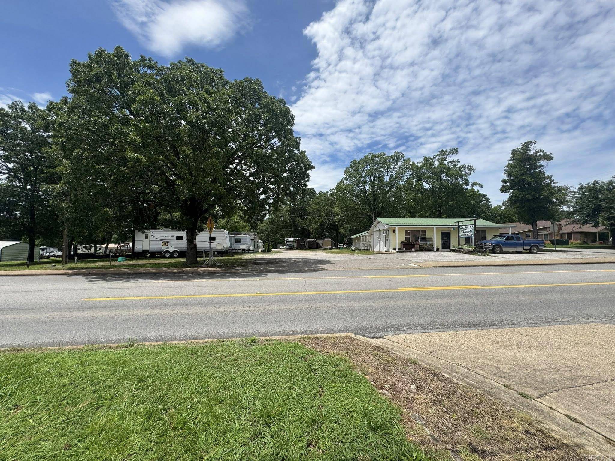 Mountain View, AR 72560,418 Sylamore
