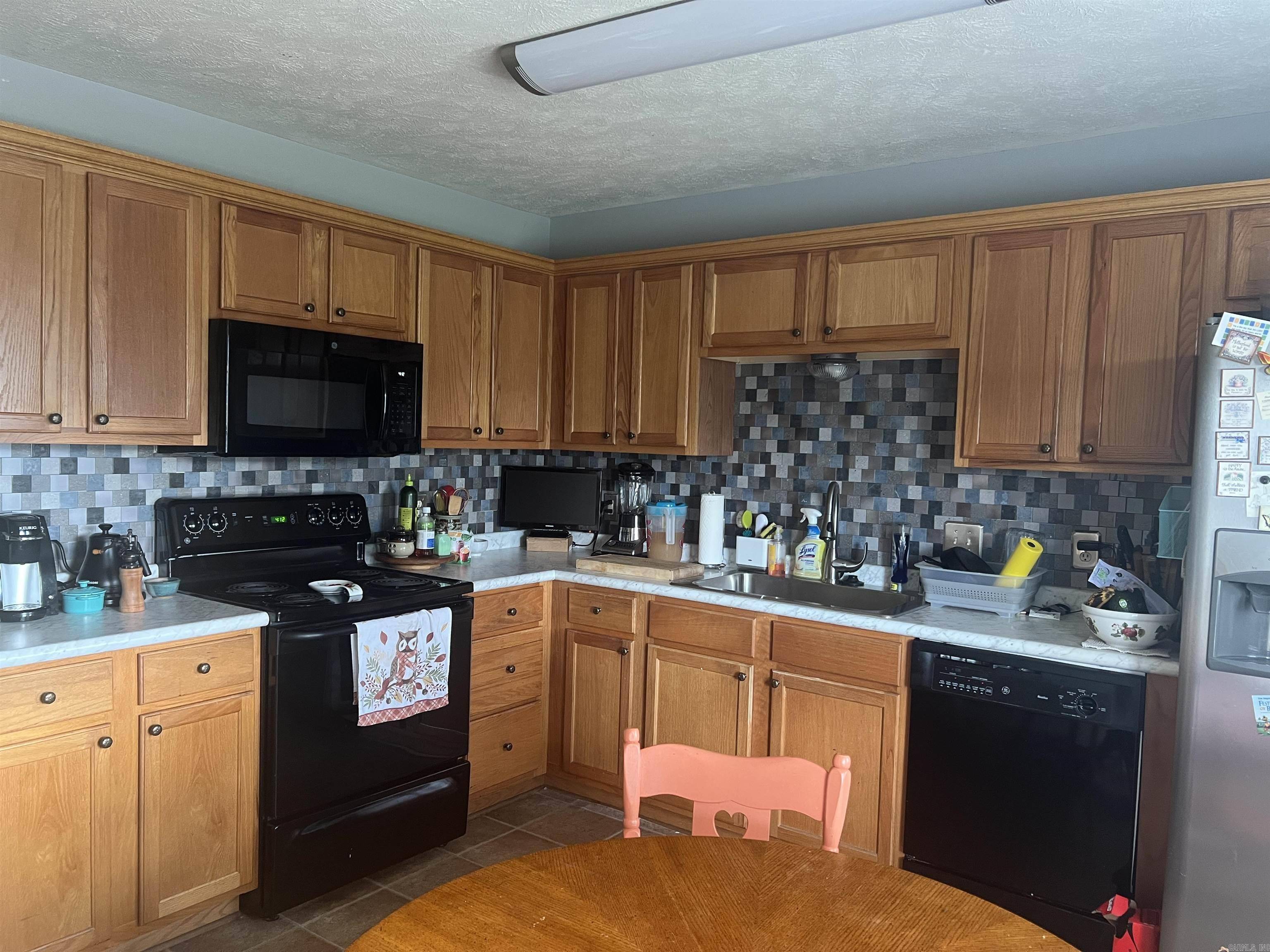 Conway, AR 72034,865 Brownstone