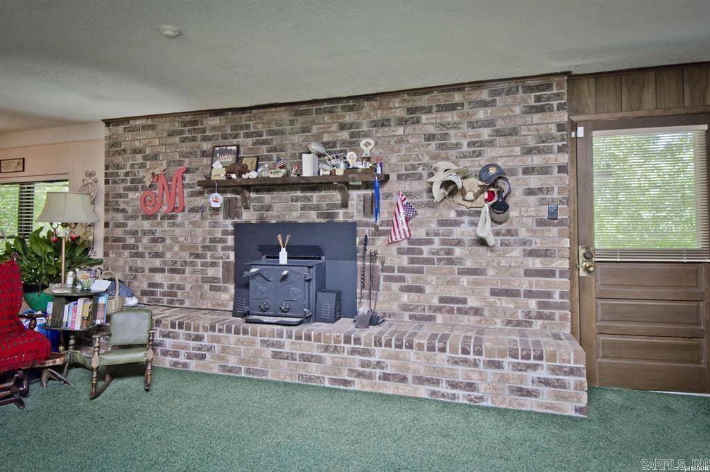 Hot Springs, AR 71913,112 Rainbow Lane