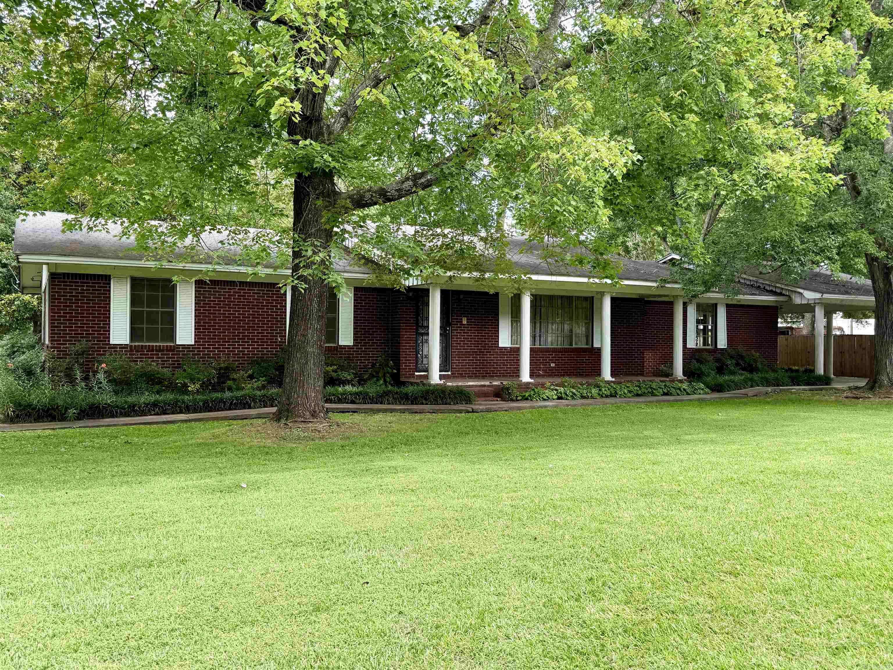Pangburn, AR 72121,804 Searcy Street