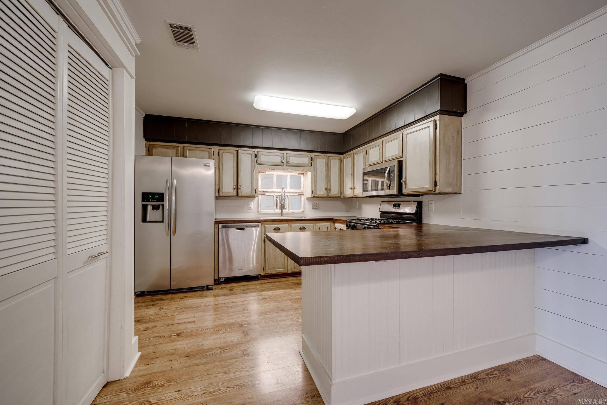 Conway, AR 72034,1005 S German Lane #43
