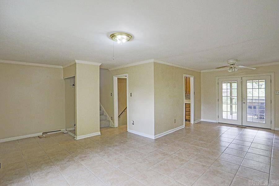 Little Rock, AR 72205,8806 Mayflower Road