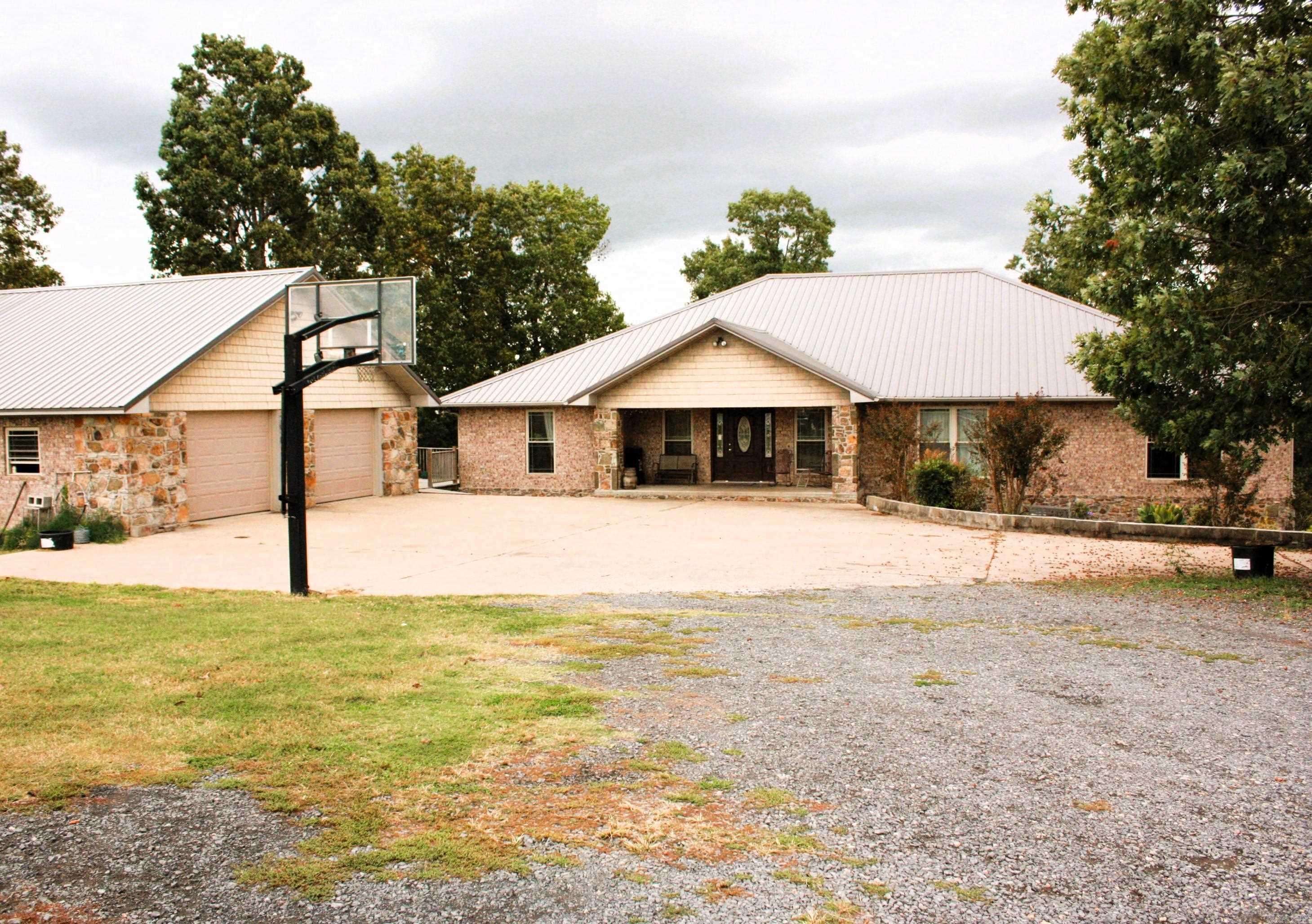 Marshall, AR 72650,708 Kid Phillips Rd