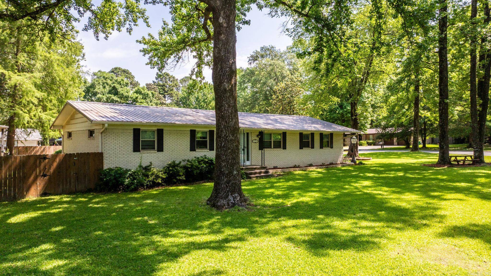North Little Rock, AR 72118,7110 Forest Dale Drive