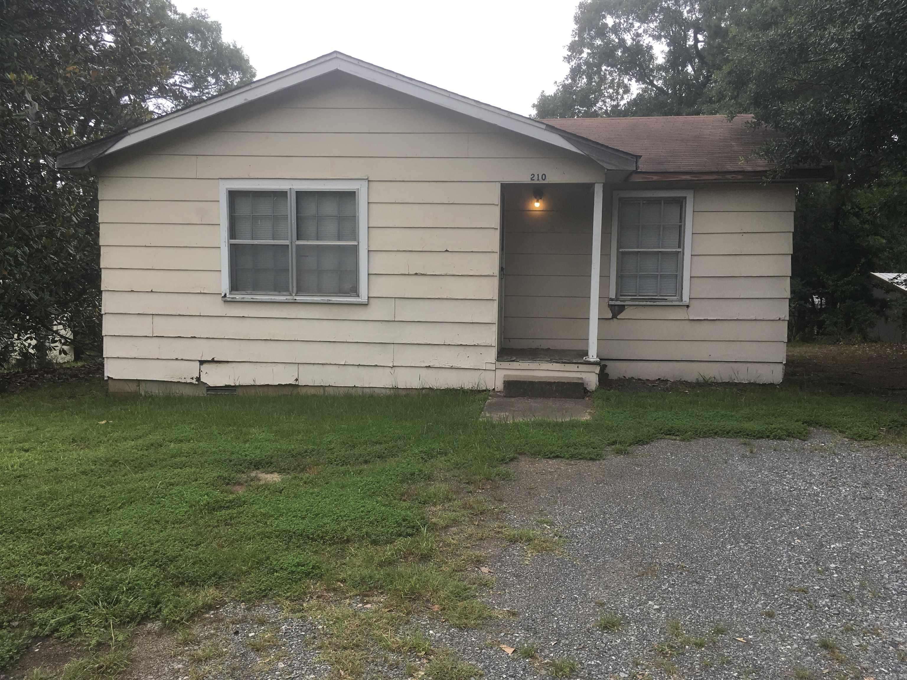 Cove, AR 71937,210 Hwy 4