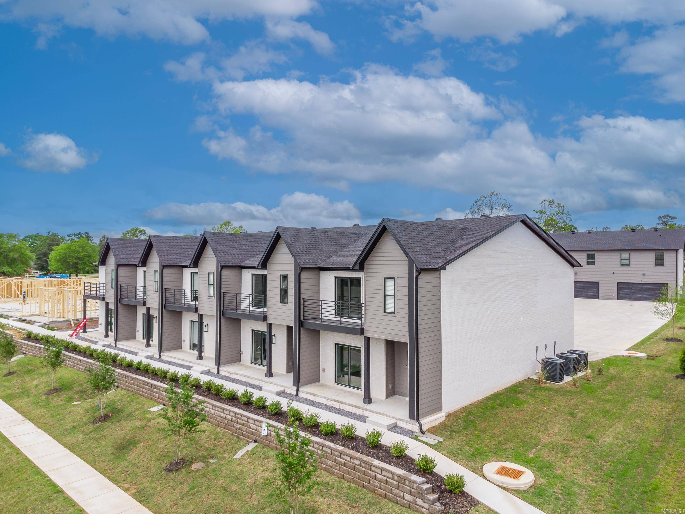 Maumelle, AR 72113,225 Country Club Parkway (24 Units)