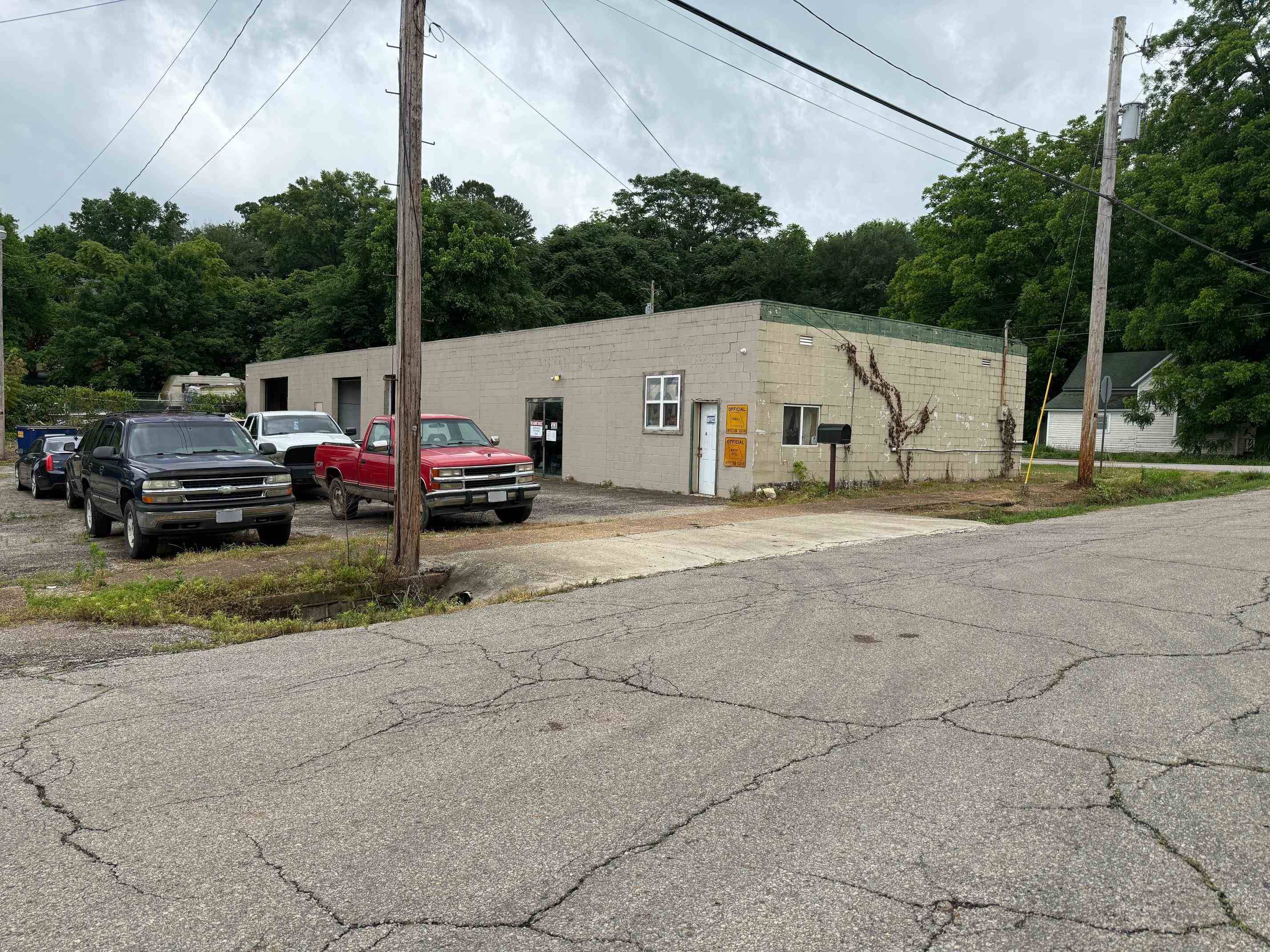 Thayer, MO 65791,103 Vine Street