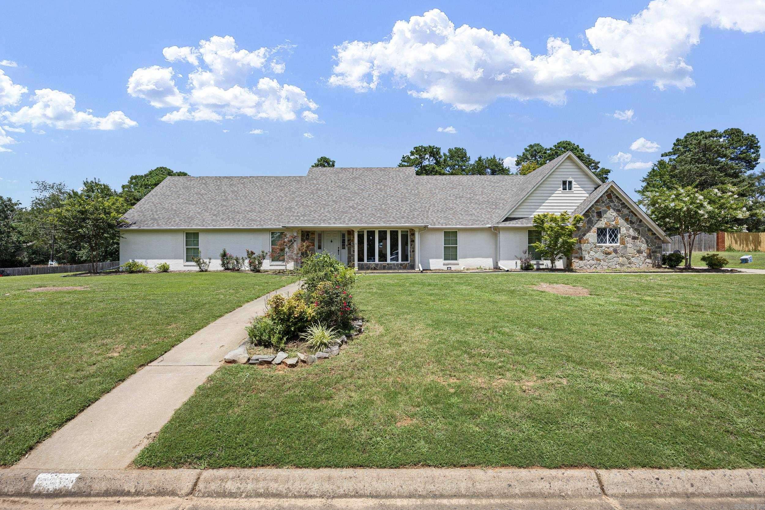 Russellville, AR 72802,2916 Highland Dr