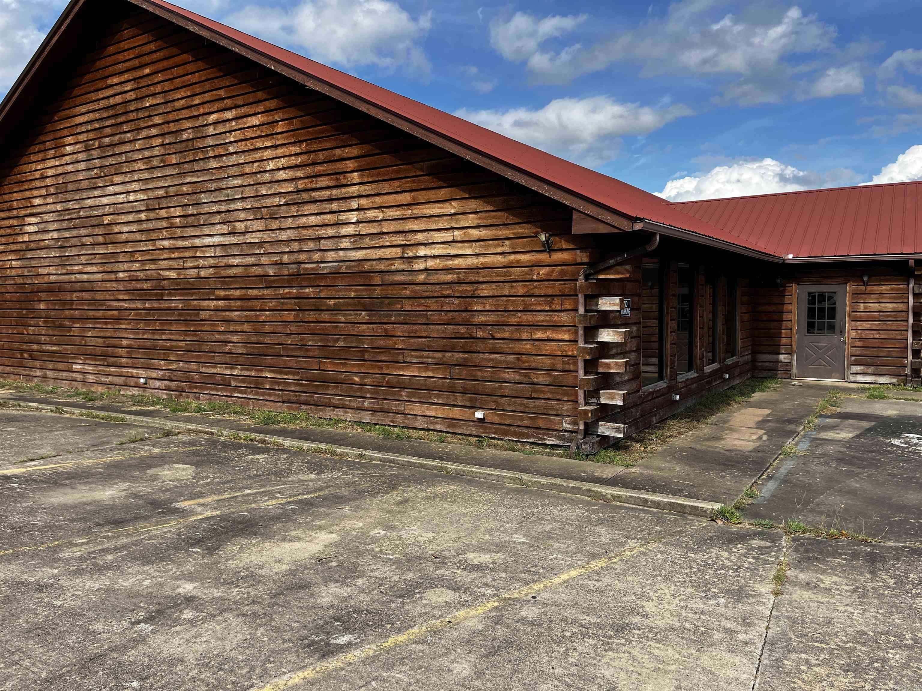 Marshall, AR 72650,Address not disclosed