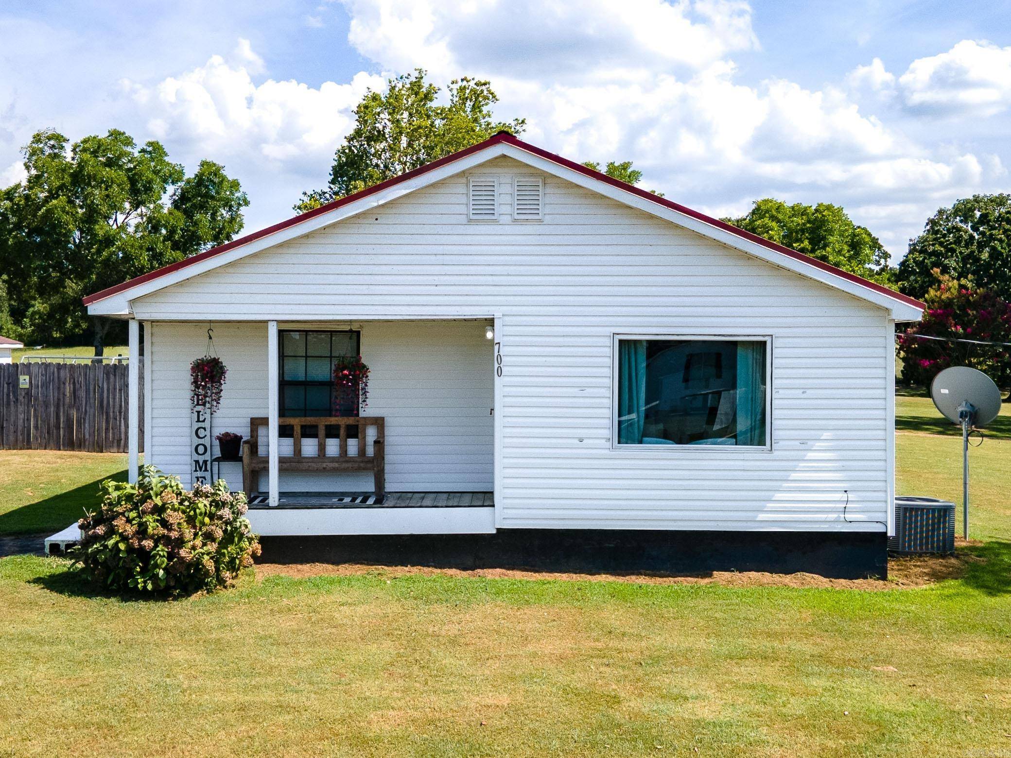 Greenbrier, AR 72058,700 E Hwy 225