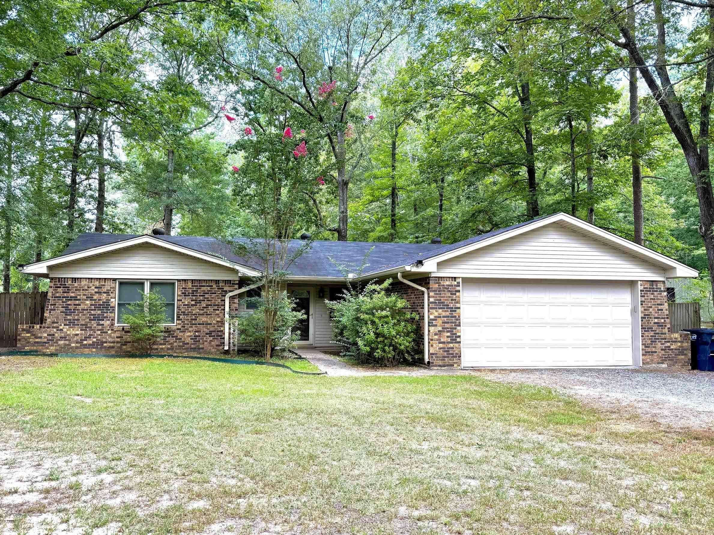 White Hall, AR 71602,2508 Creekview Lane