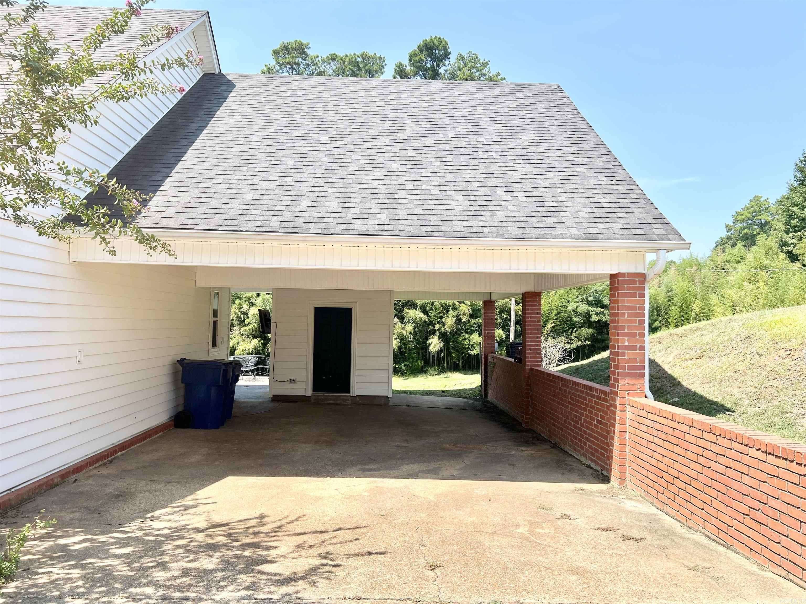 Camden, AR 71701,954 Ridgeview