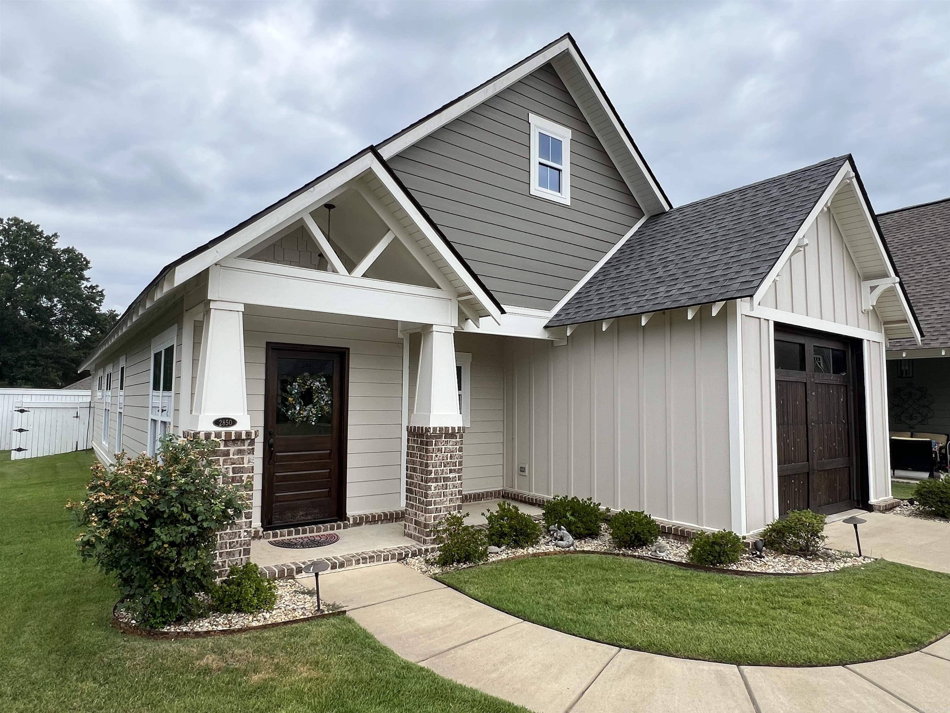 Conway, AR 72034,2850 Stonebrook