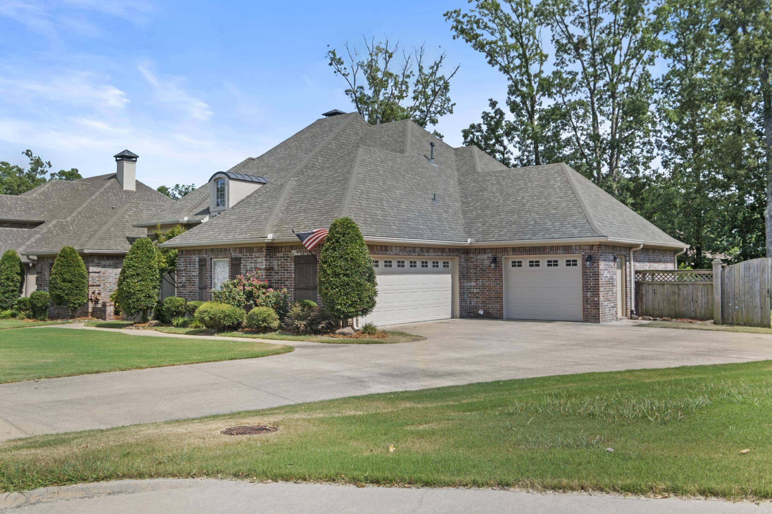 Maumelle, AR 72113,2 Cypress Valley Cv