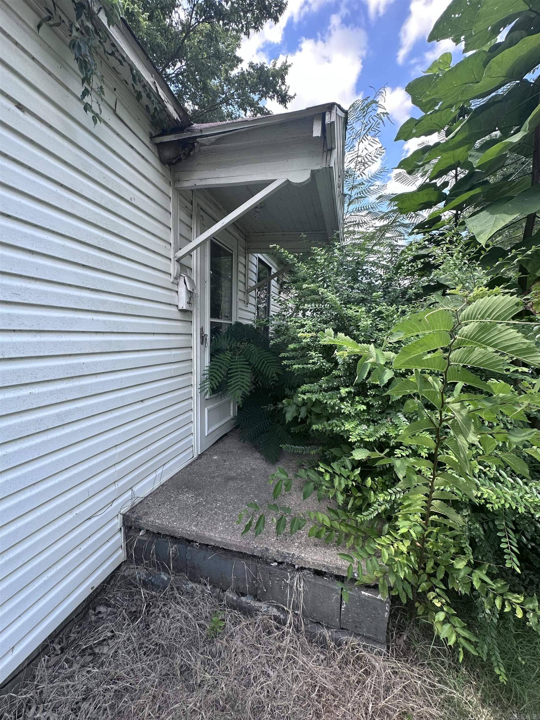 Piggott, AR 72454,387 S Garfield Avenue