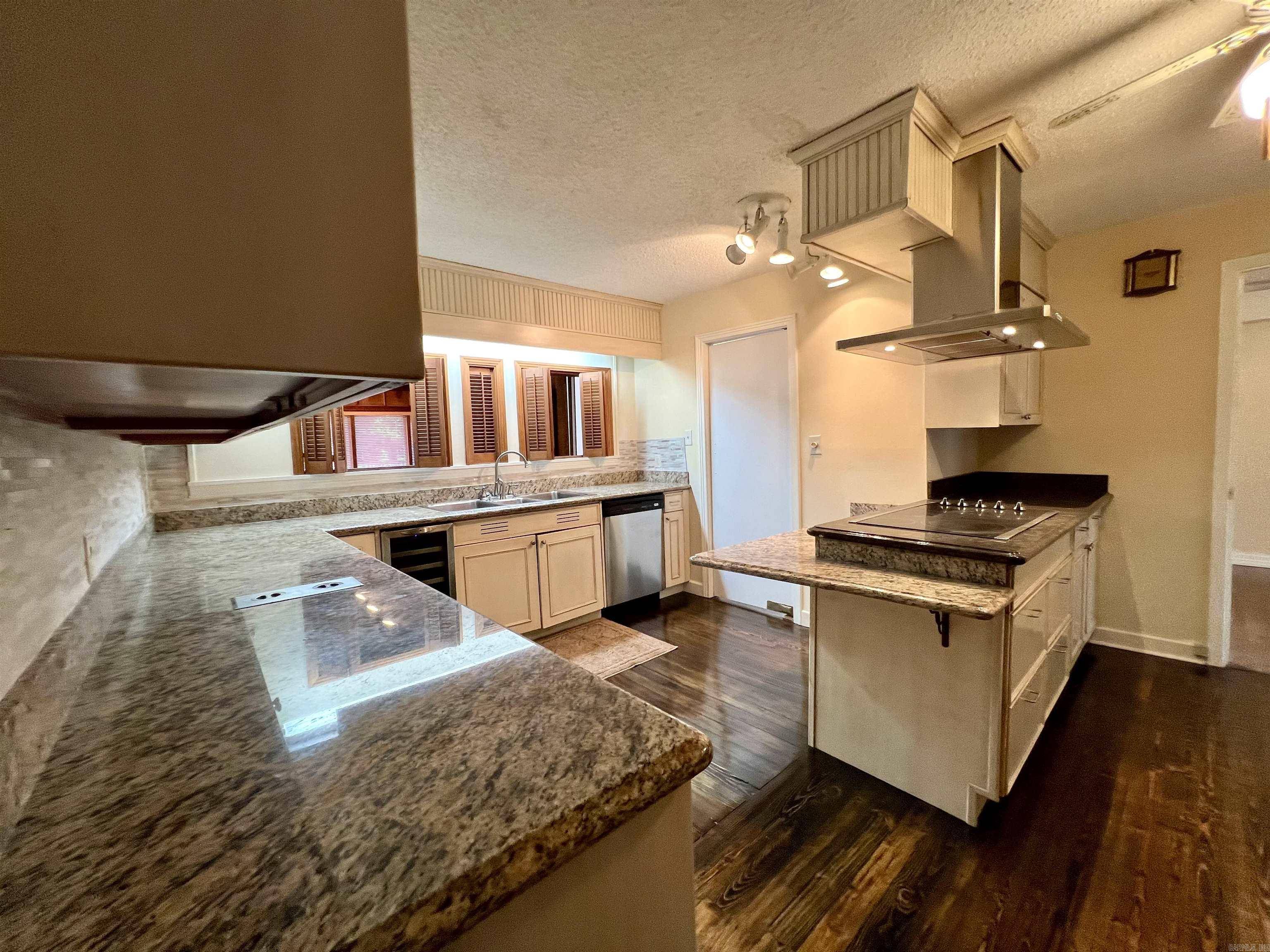 Trumann, AR 72472,115 N Crest