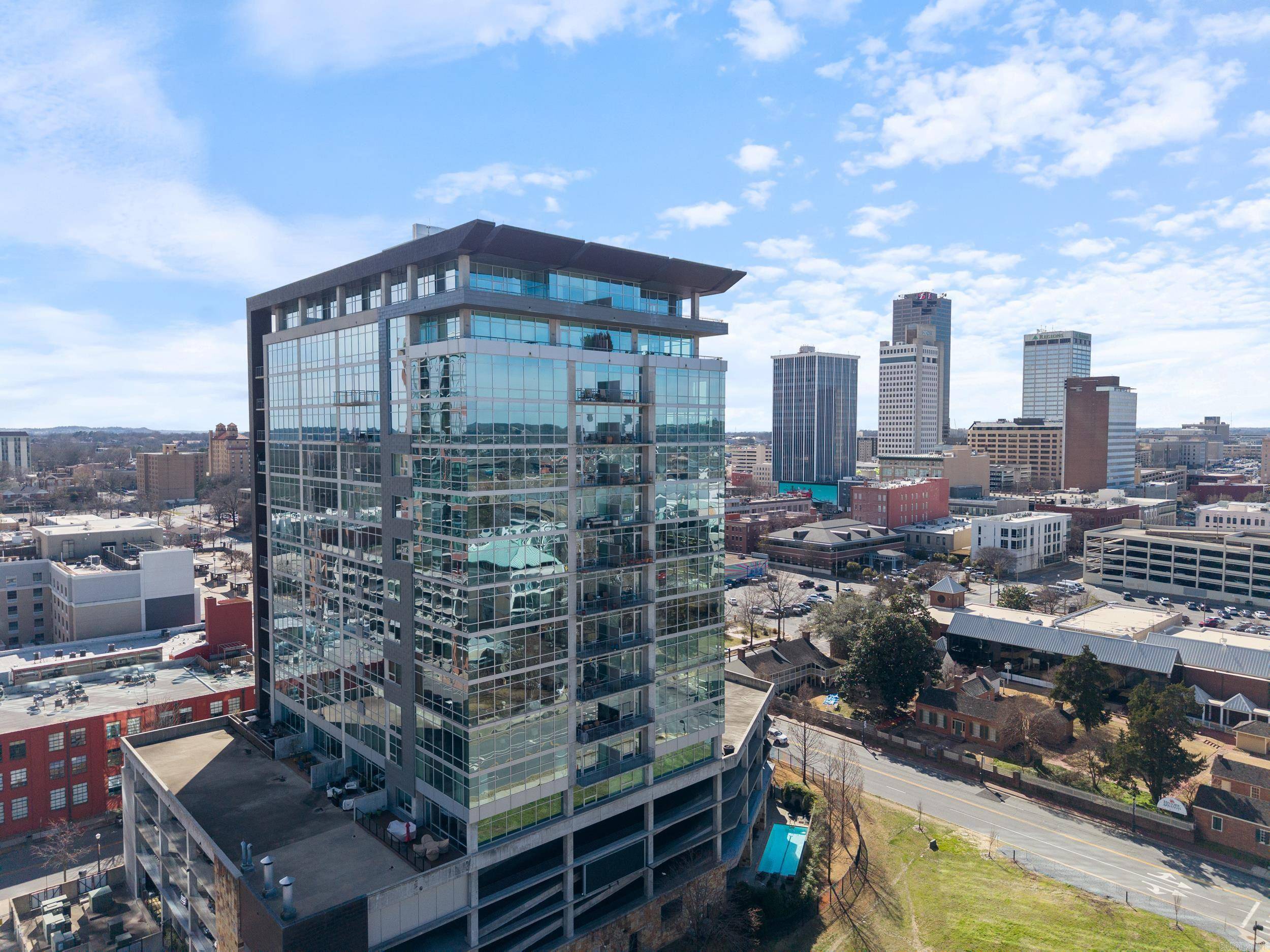 Little Rock, AR 72201,300 E 3rd Street801