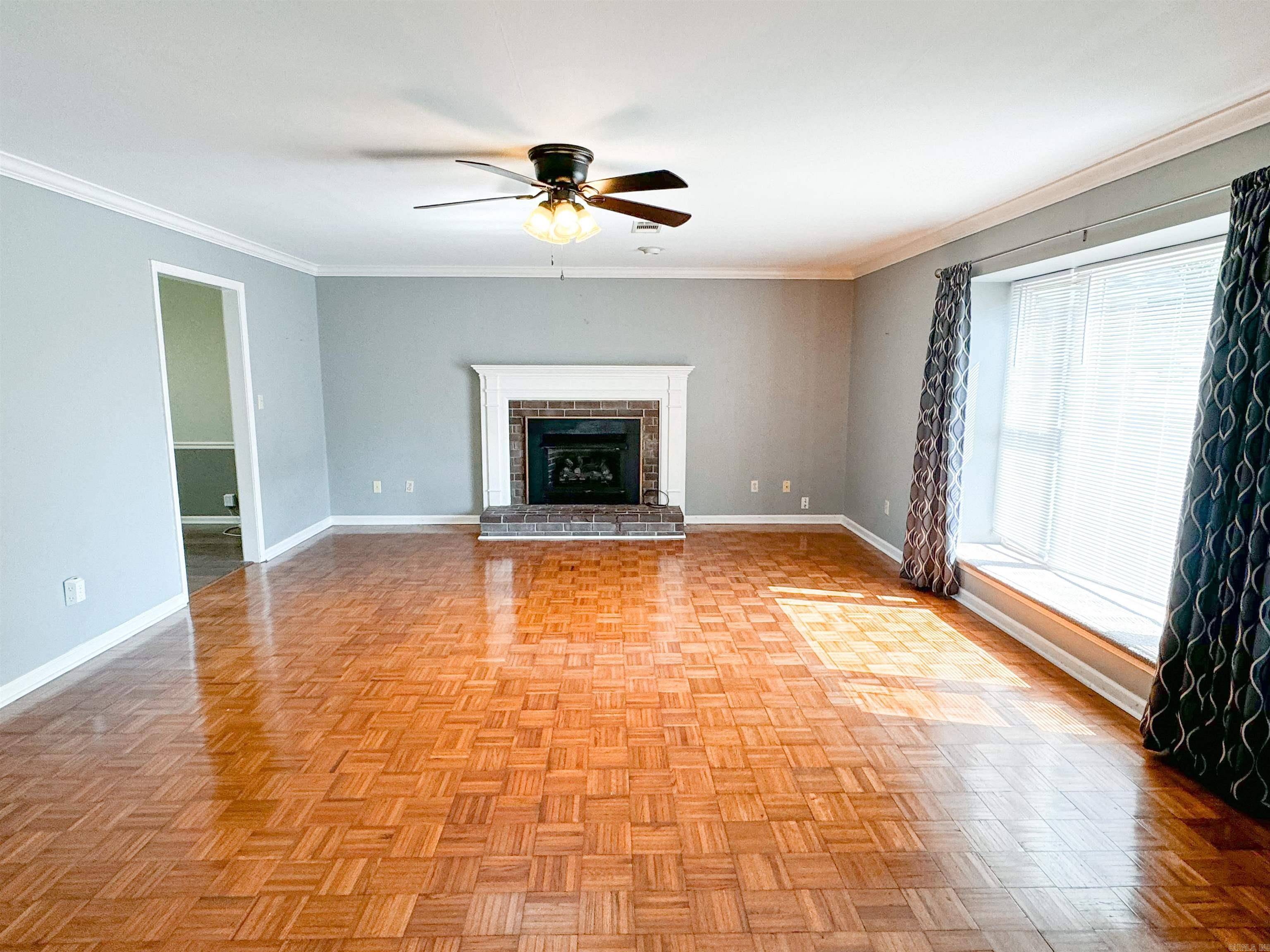 Searcy, AR 72143,11 Jenny Lynn