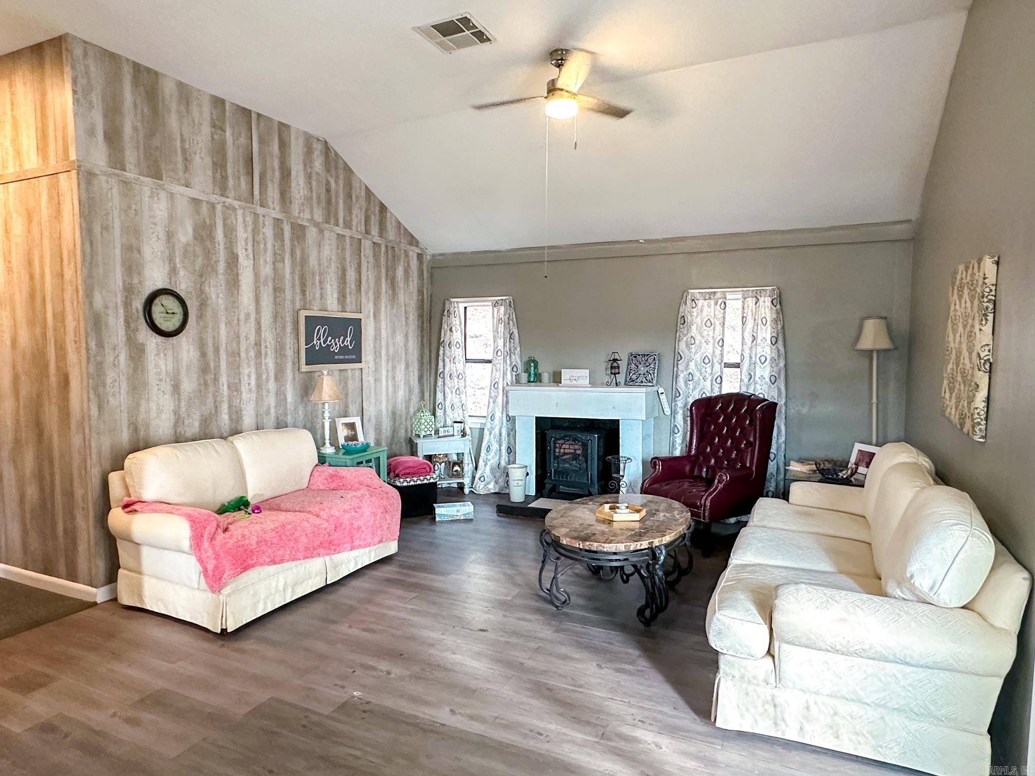 Clinton, AR 72031,4149 Henderson Road