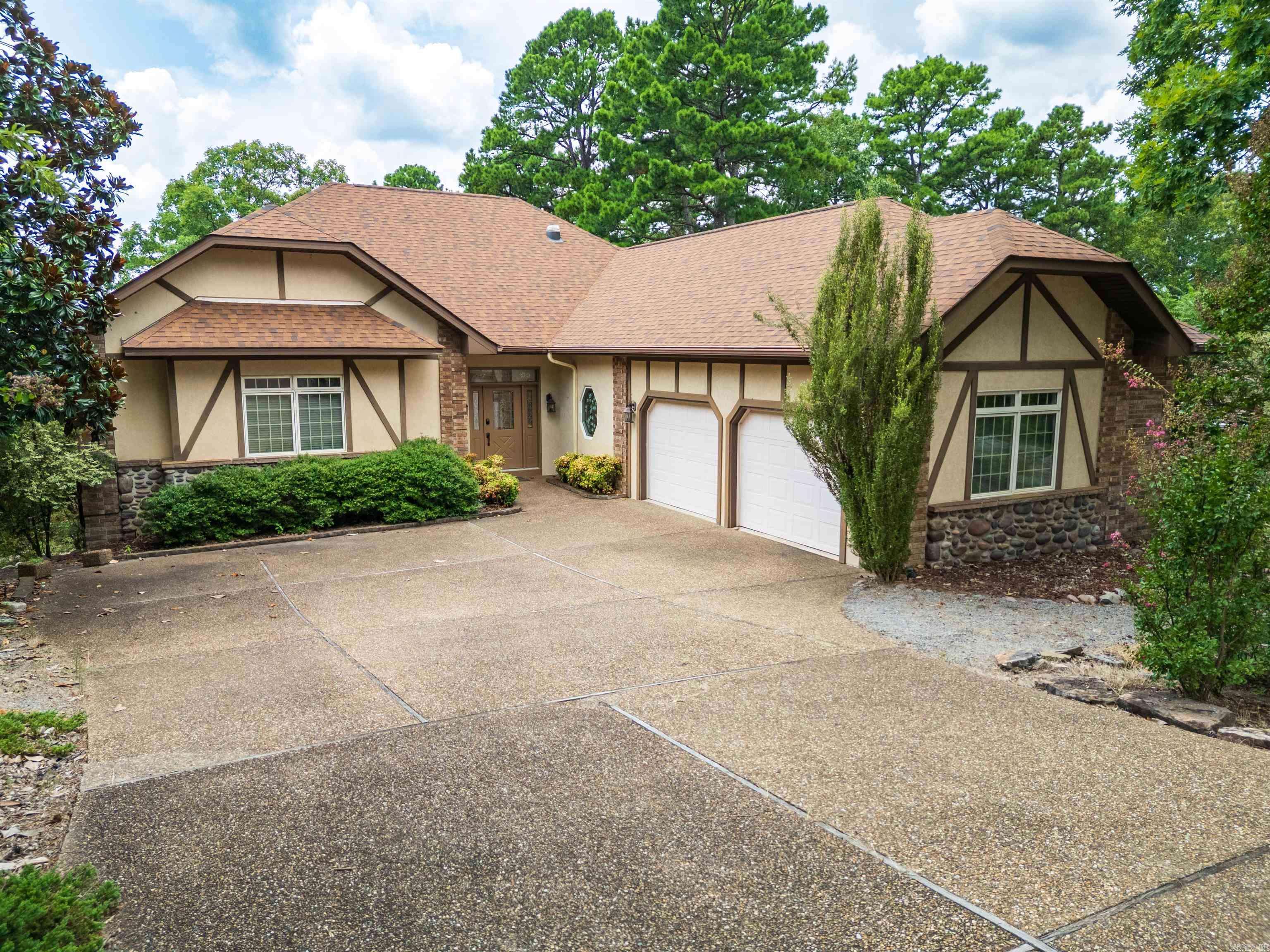 Hot Springs Village, AR 71909,127 Mesero Way