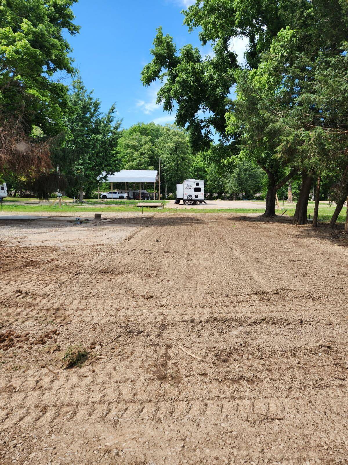 Hardy, AR 72542,129-131 Riverbend Park