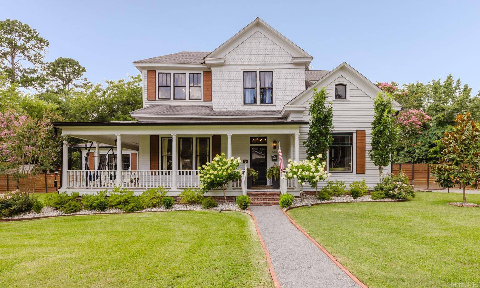 Benton, AR 72015,503 S First Street