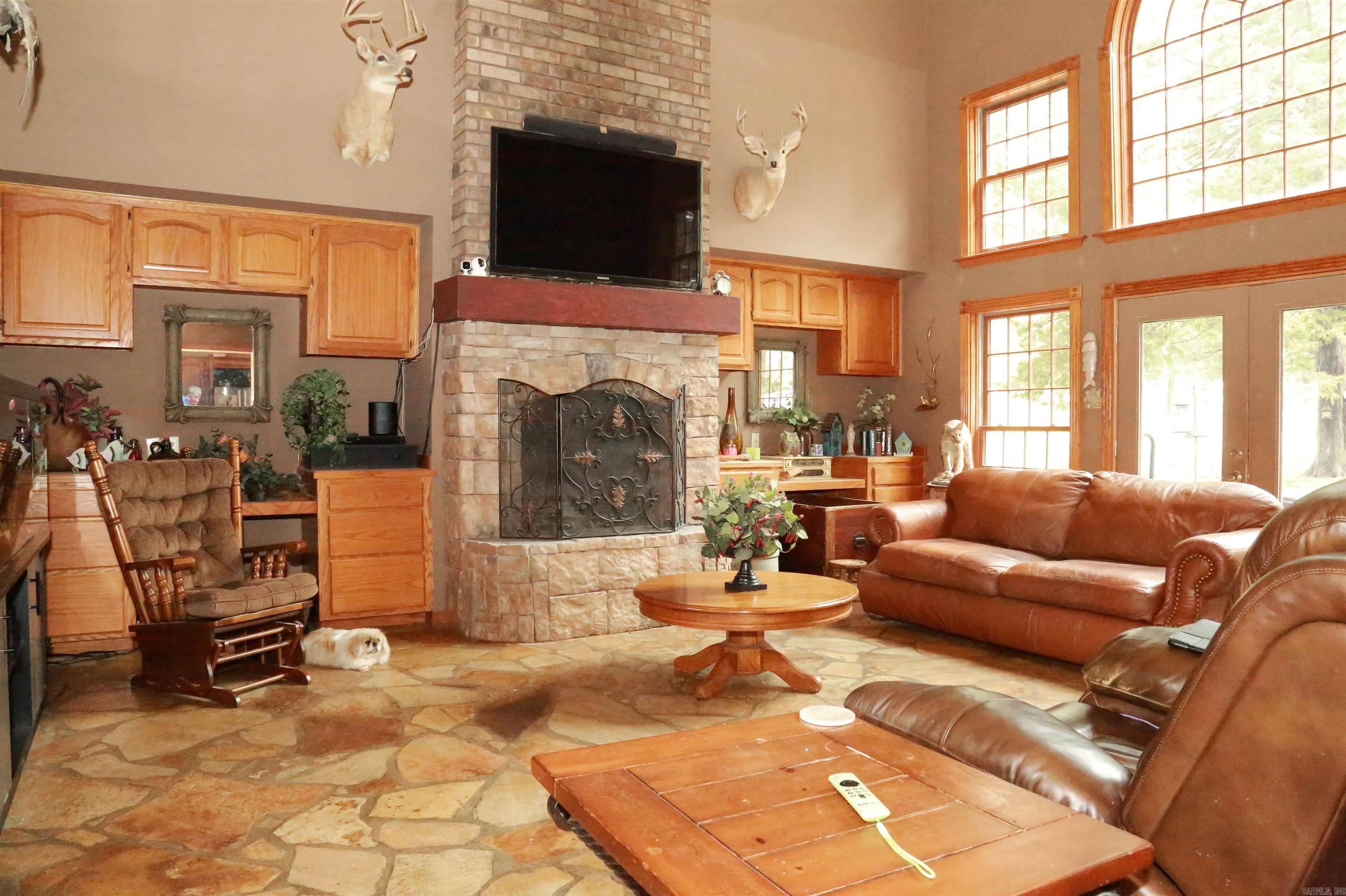 Dardanelle, AR 72834,Address not disclosed