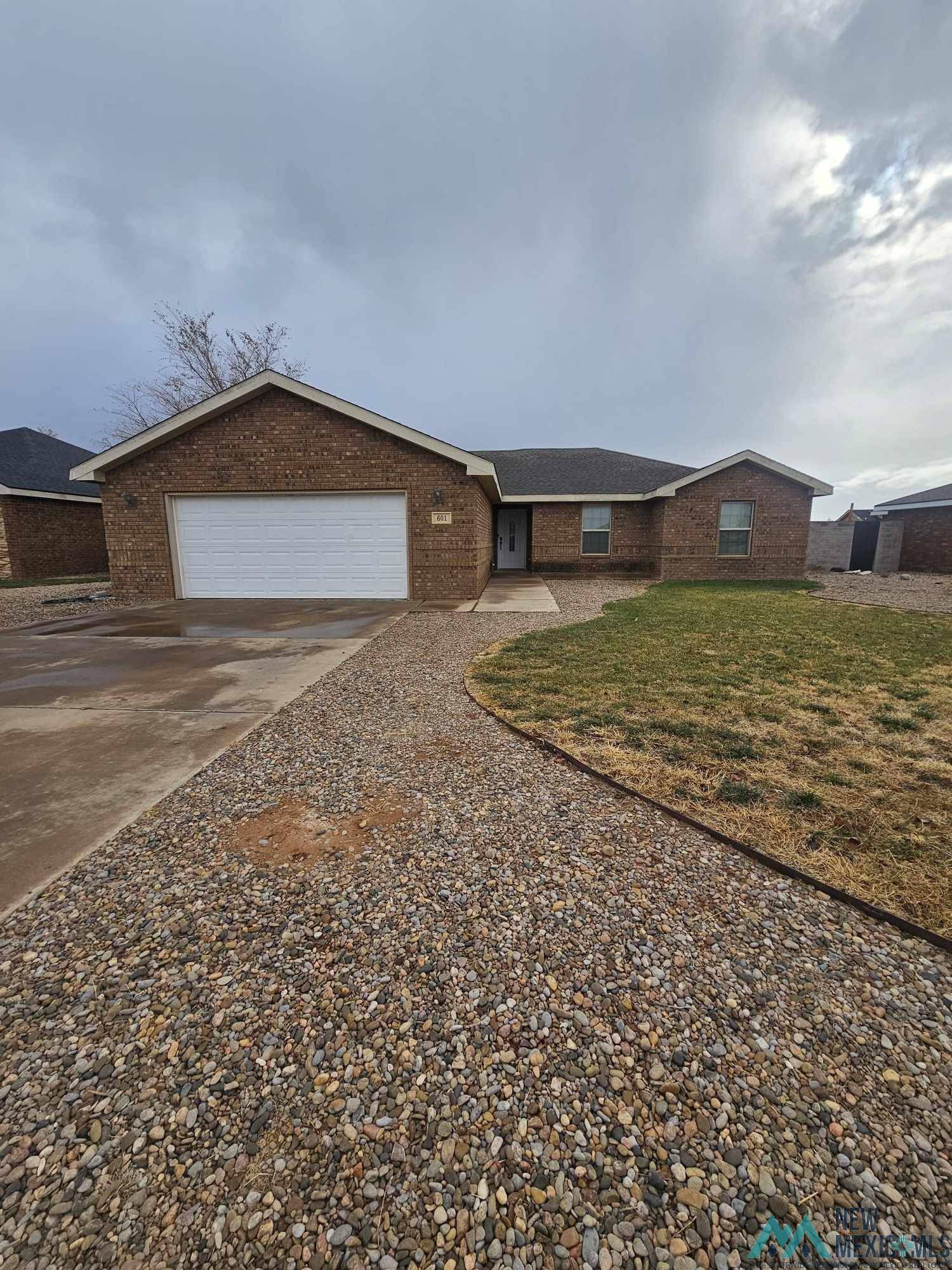 Clovis, NM 88101,601 Almond Tree Lane