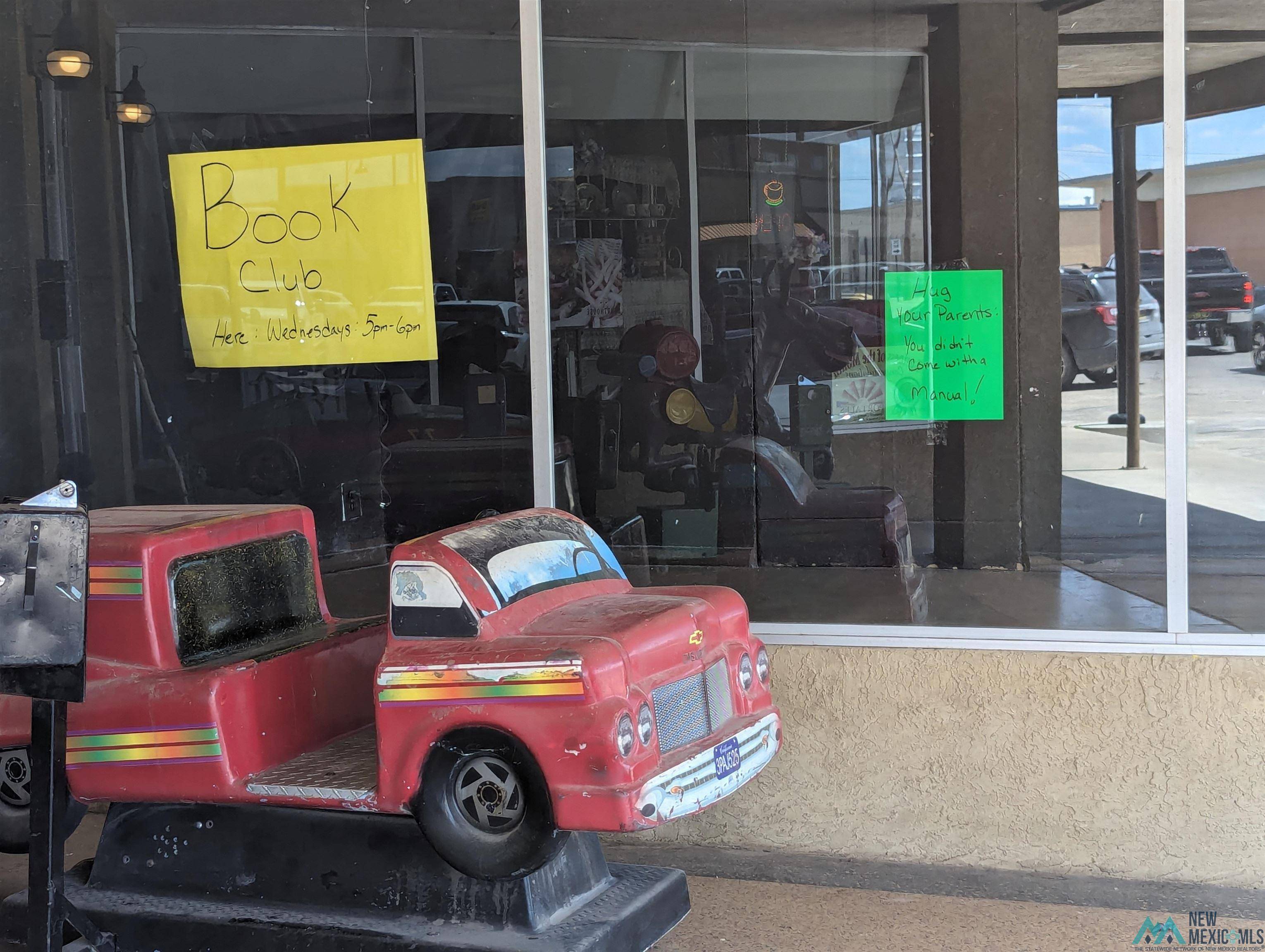 Portales, NM 88130,109 S Main Avenue