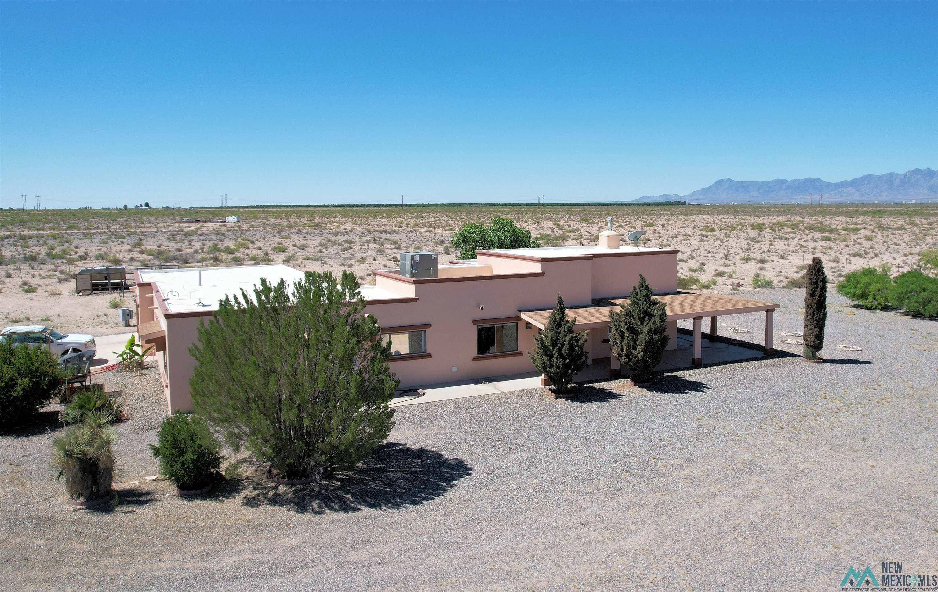 Deming, NM 88030-1817,22090 Solo Runway Road