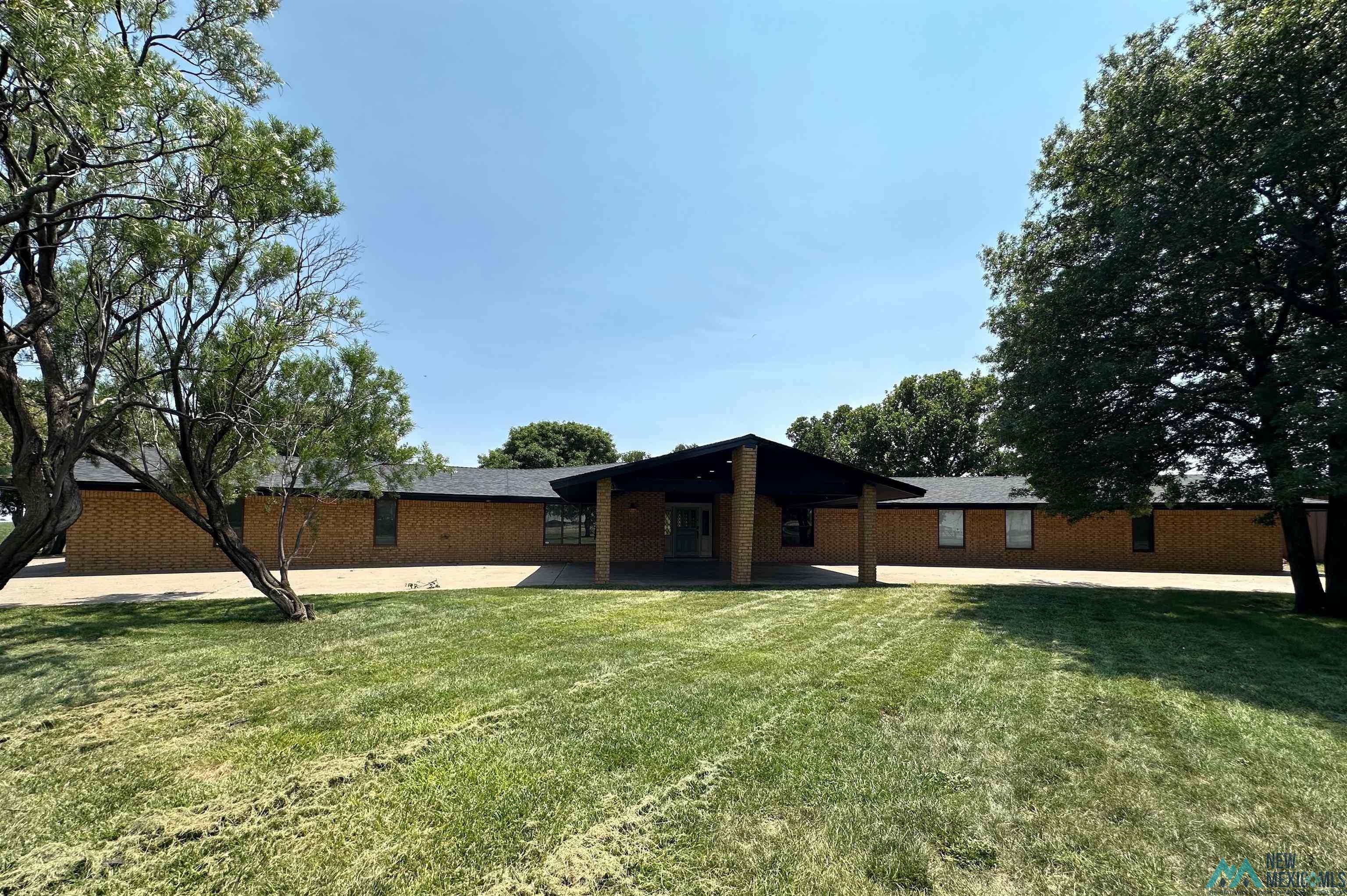 Clovis, NM 88101,795 SR 77