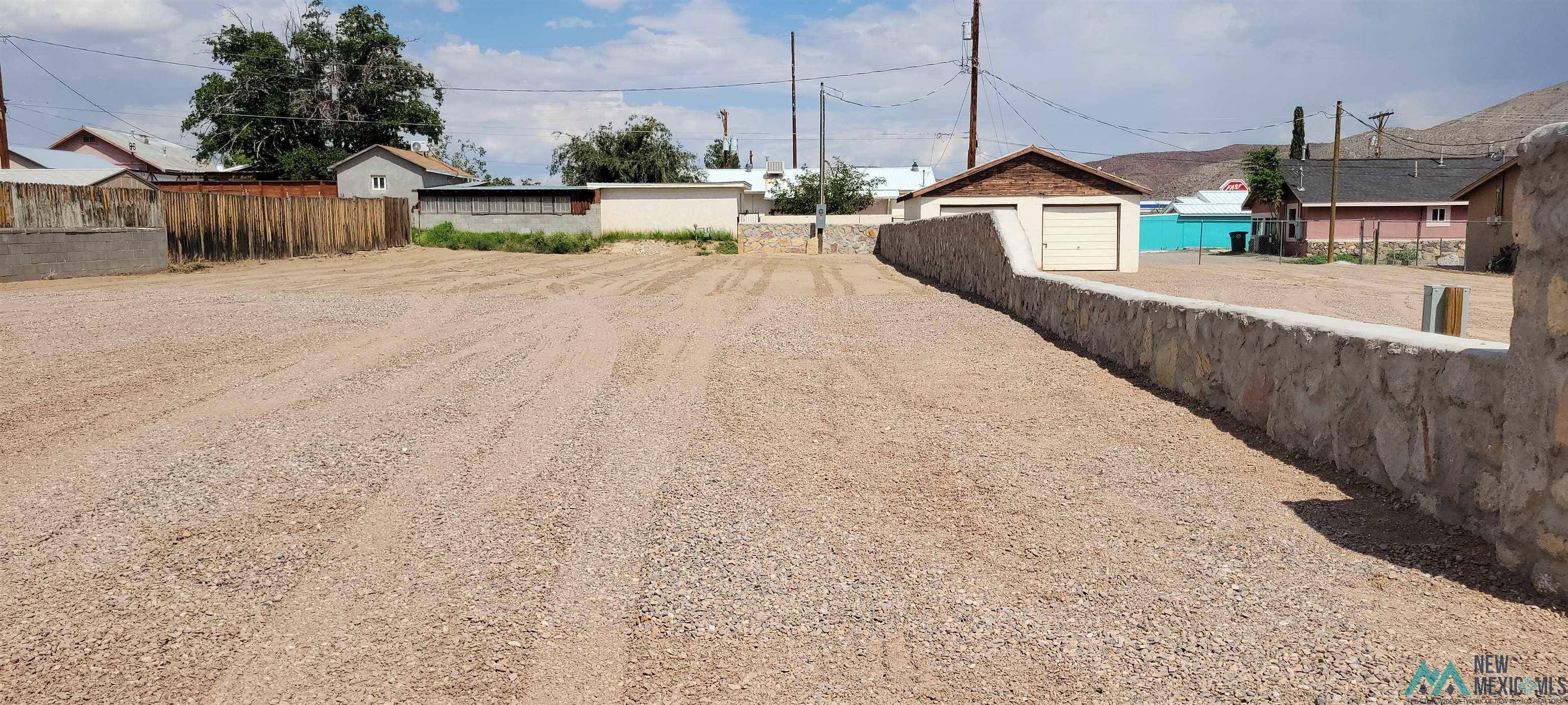 Truth Or Consequences, NM 87901,309 Birch Street