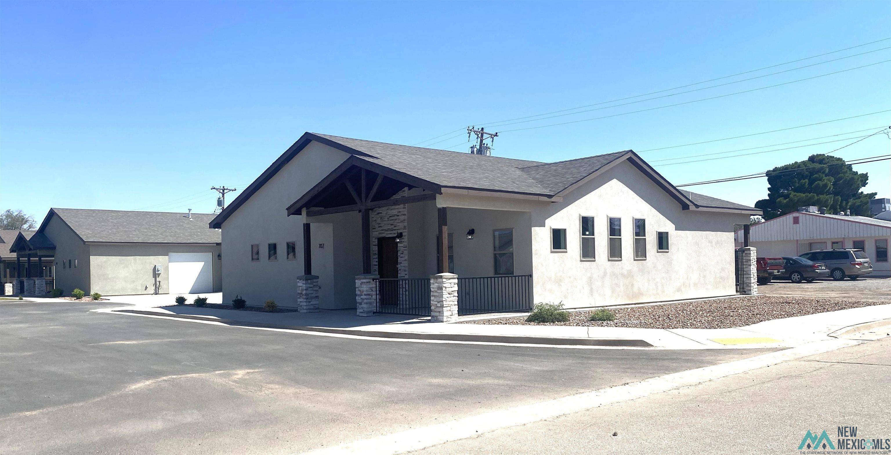 Artesia, NM 88210,707 W Santa Fe Trail