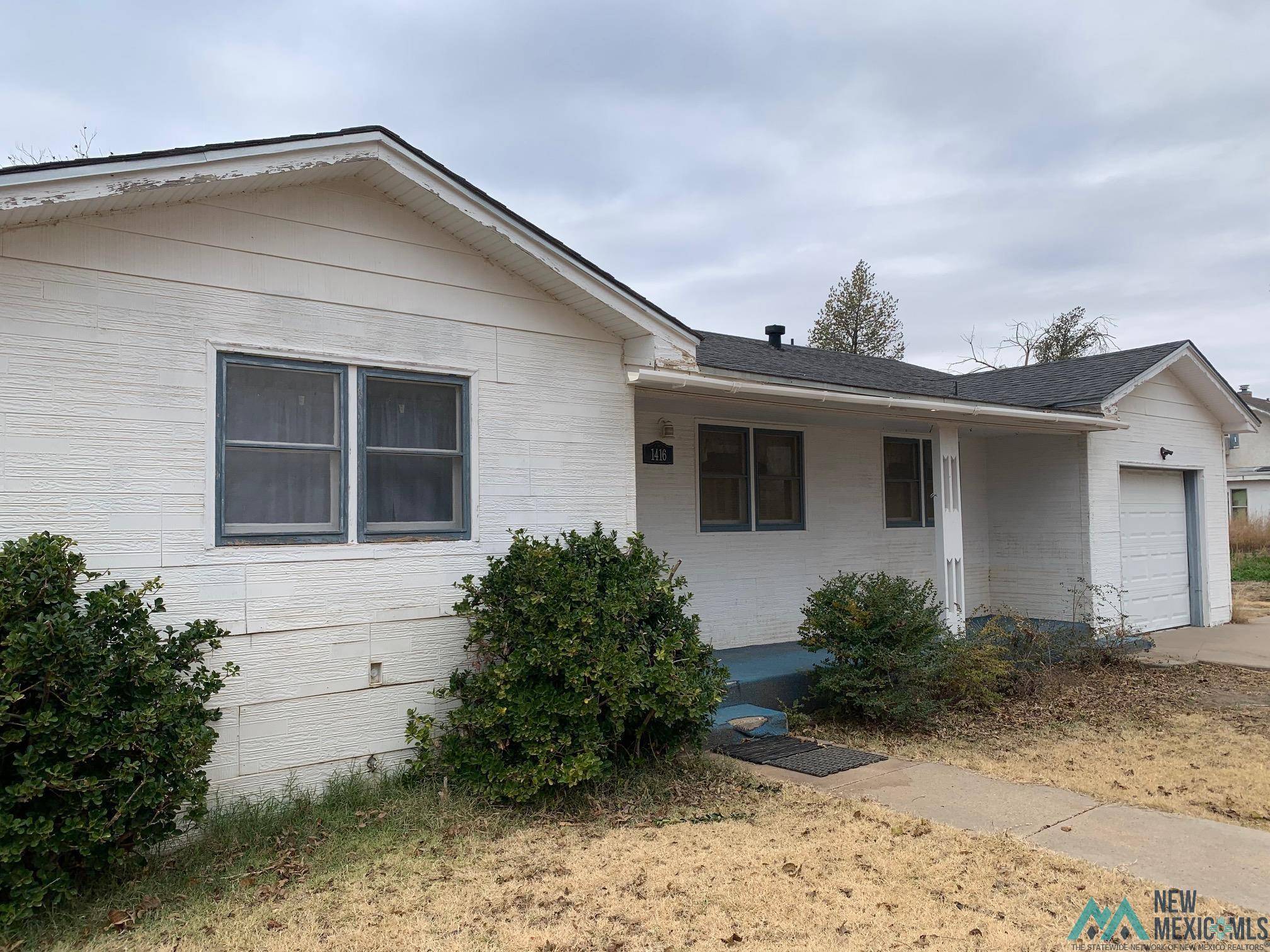 Portales, NM 88130,1416 S Avenue F
